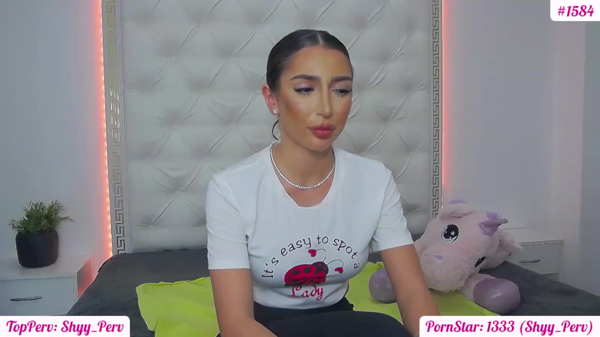 Gallery image thumbnail from KaraKhalifa's myfreecams stream on, 02/11/2023, 17:58 image 17 of 20