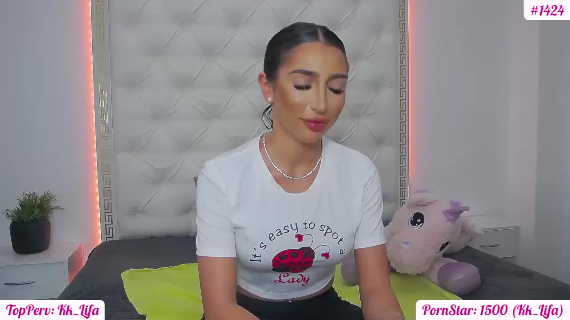 Gallery image thumbnail from KaraKhalifa's myfreecams stream on, 02/11/2023, 19:34 image 4 of 20
