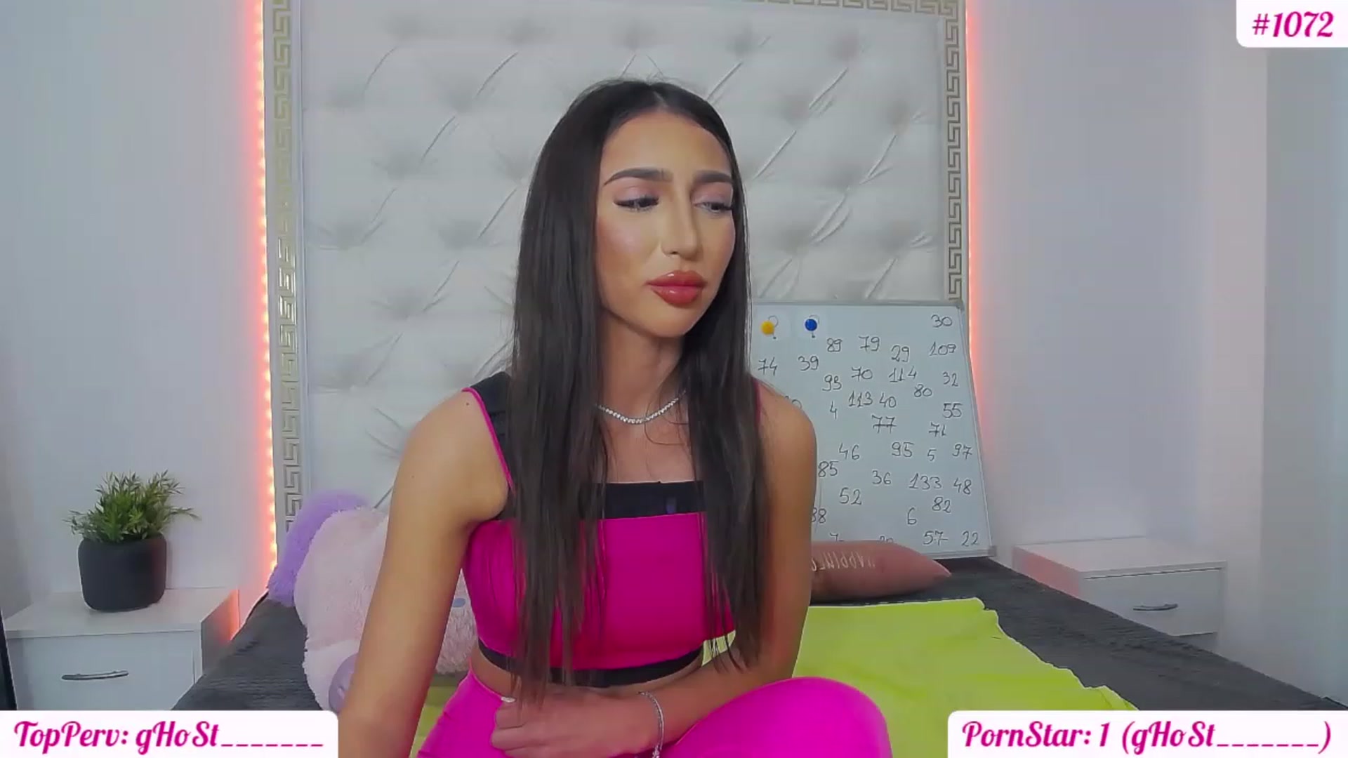 Gallery image thumbnail from KaraKhalifa's myfreecams stream on, 02/12/2023, 21:43 image 2 of 20