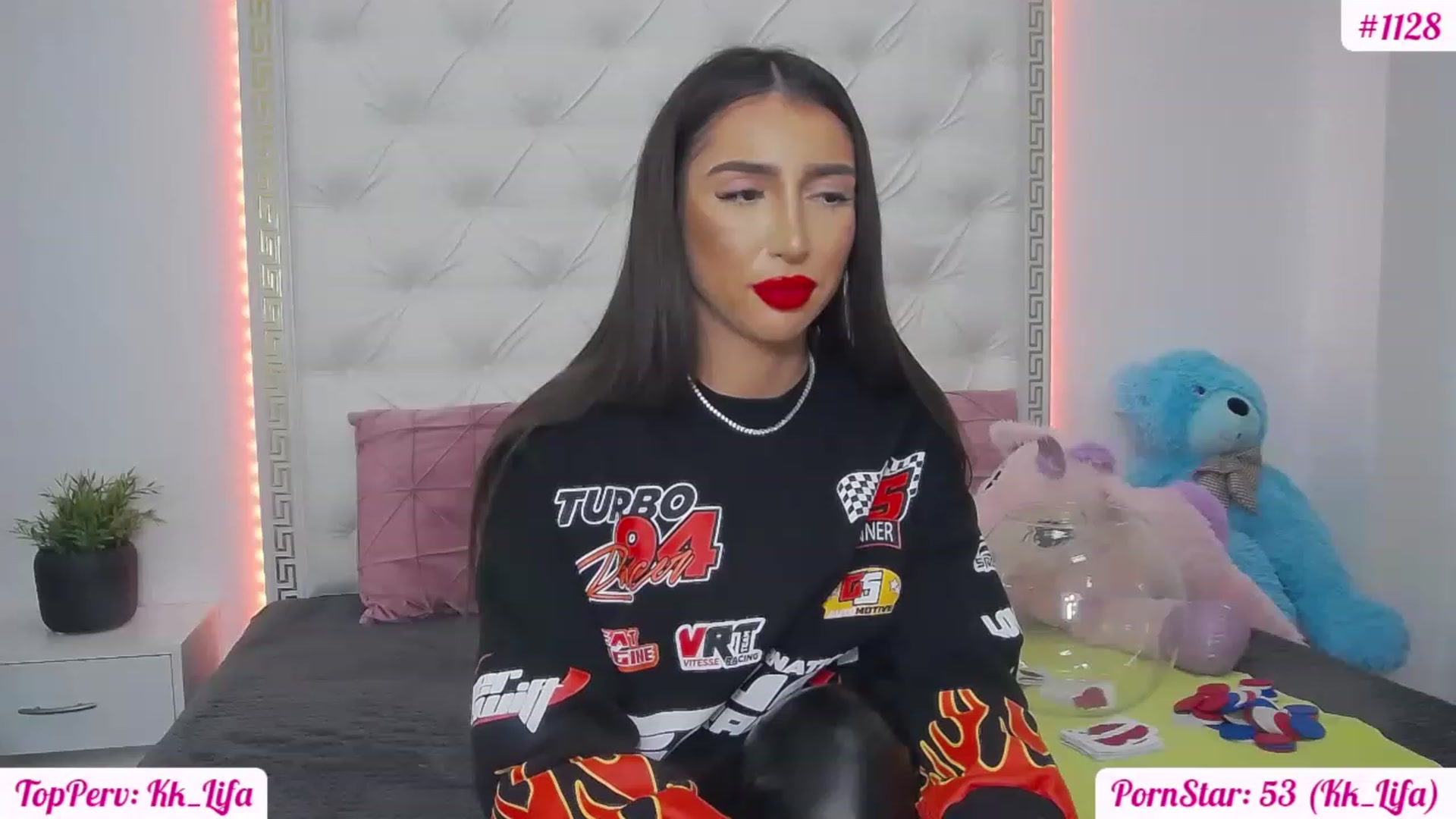 Gallery image thumbnail from KaraKhalifa's myfreecams stream on, 02/13/2023, 17:05 image 4 of 20