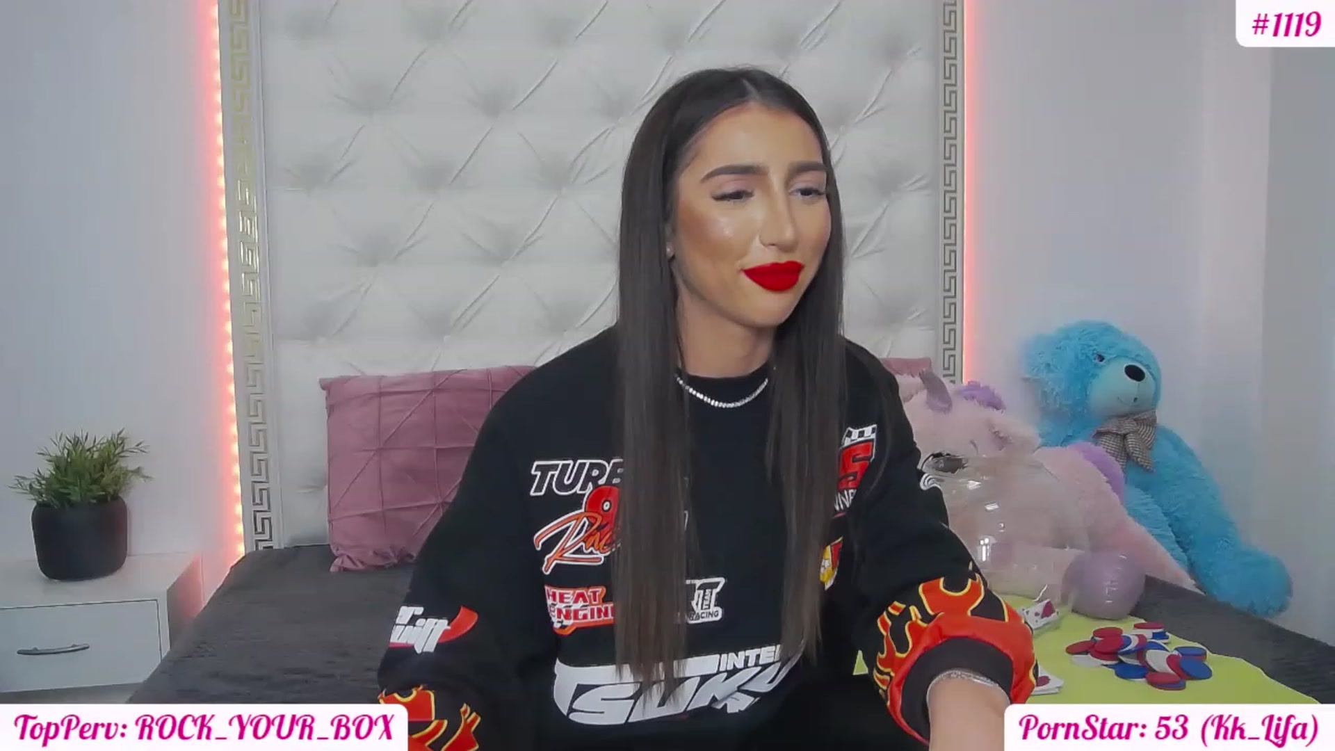 Gallery image thumbnail from KaraKhalifa's myfreecams stream on, 02/13/2023, 17:05 image 17 of 20