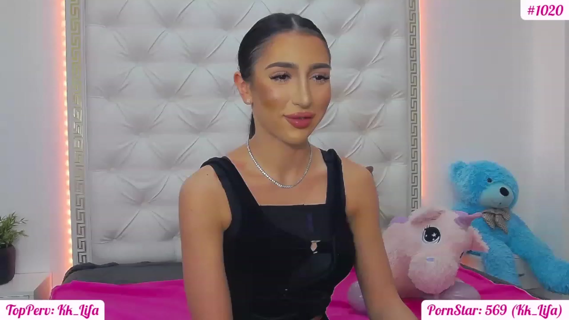 Gallery image thumbnail from KaraKhalifa's myfreecams stream on, 02/14/2023, 16:59 image 1 of 20