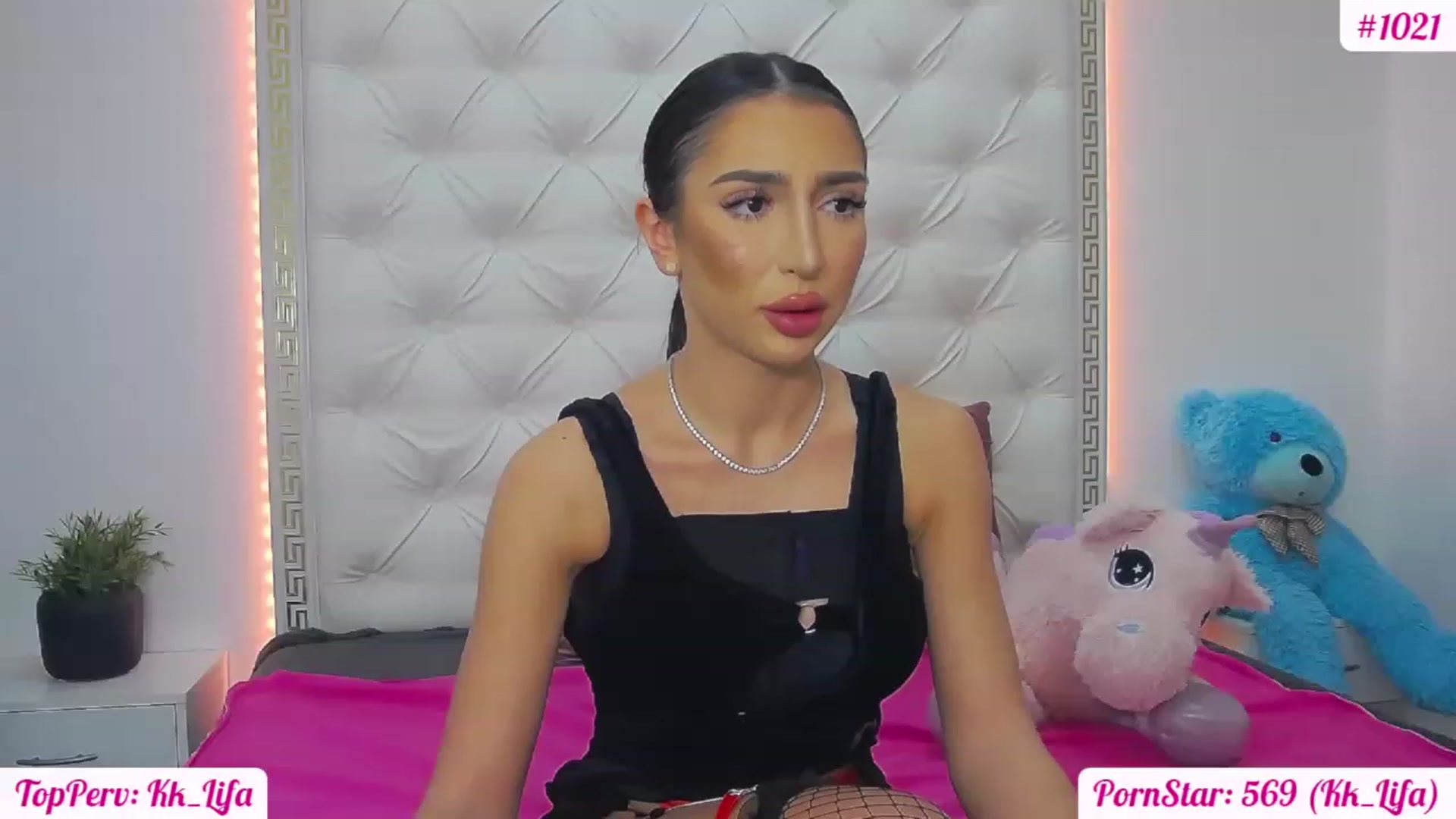 Gallery image thumbnail from KaraKhalifa's myfreecams stream on, 02/14/2023, 16:59 image 2 of 20