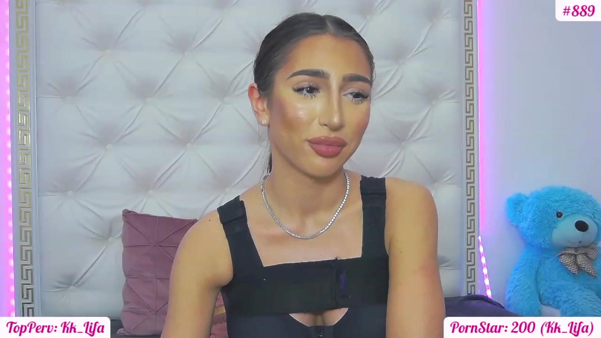 Gallery image thumbnail from KaraKhalifa's myfreecams stream on, 02/15/2023, 18:05 image 15 of 20