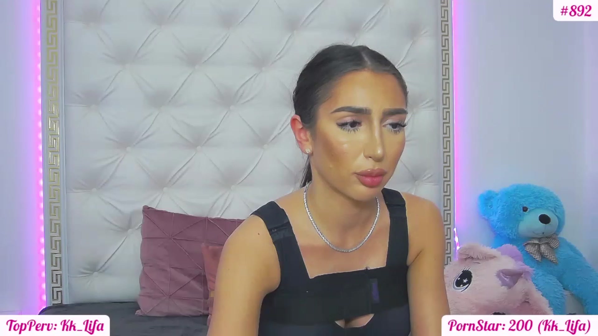 Gallery image thumbnail from KaraKhalifa's myfreecams stream on, 02/15/2023, 19:38 image 19 of 20