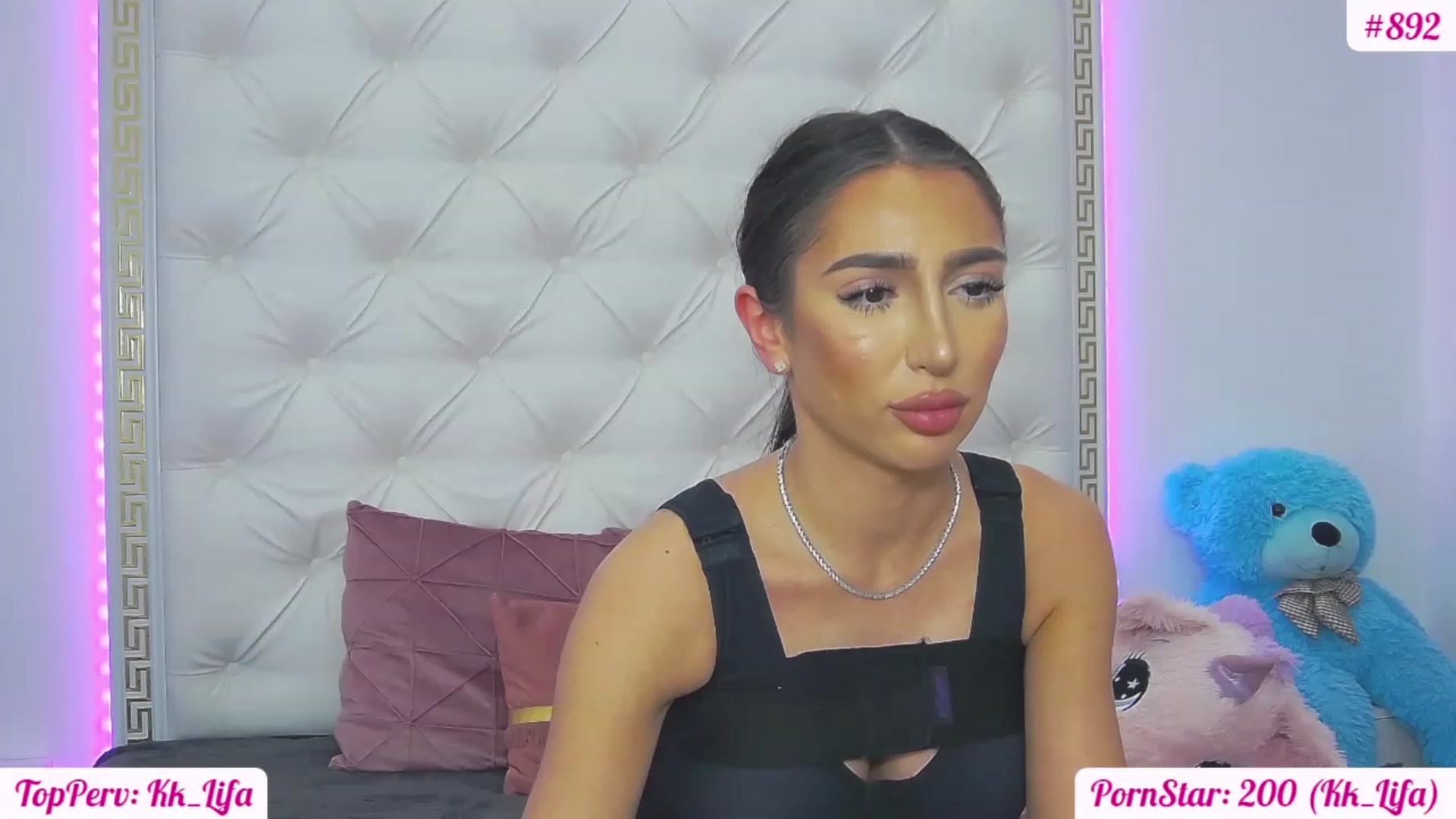 Gallery image thumbnail from KaraKhalifa's myfreecams stream on, 02/15/2023, 19:38 image 13 of 20
