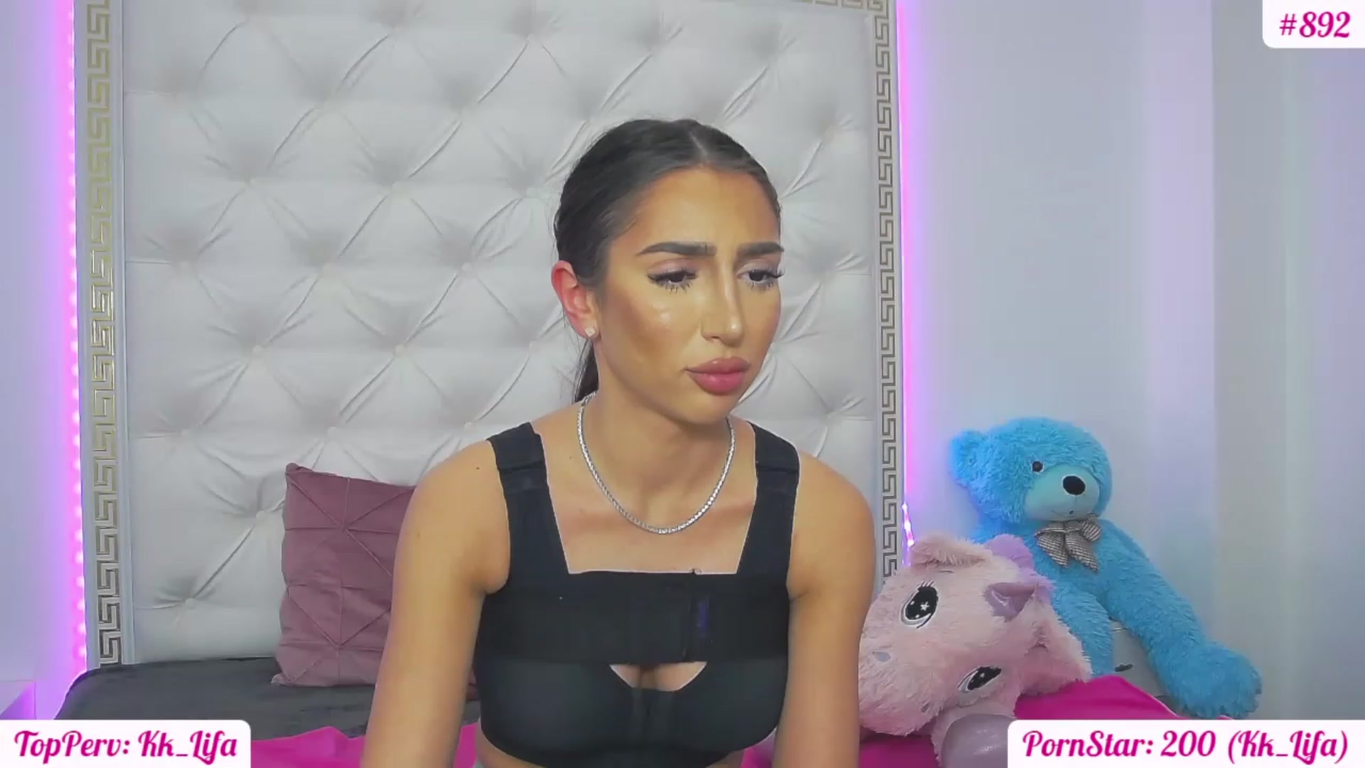 Gallery image thumbnail from KaraKhalifa's myfreecams stream on, 02/15/2023, 19:38 image 5 of 20