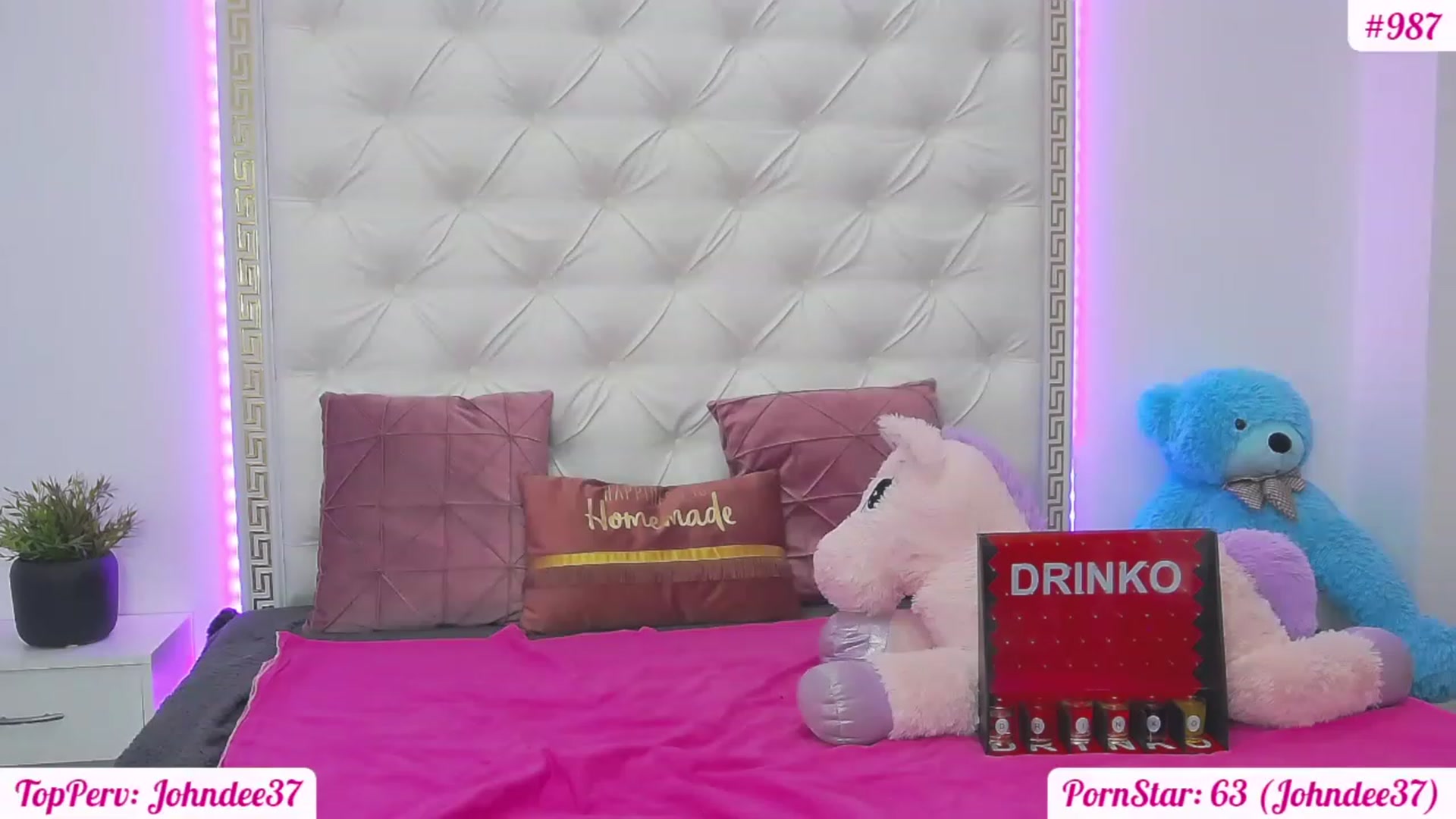 Gallery image thumbnail from KaraKhalifa's myfreecams stream on, 02/18/2023, 15:33 image 17 of 20