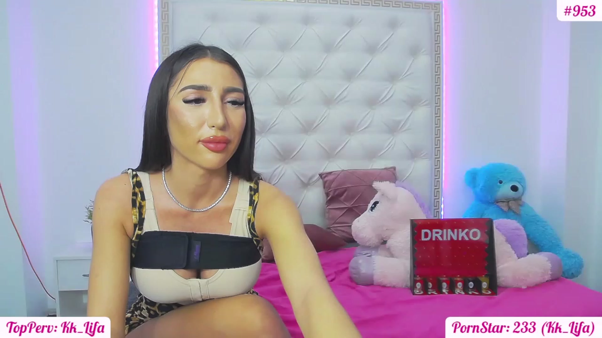 Gallery image thumbnail from KaraKhalifa's myfreecams stream on, 02/18/2023, 18:52 image 13 of 20