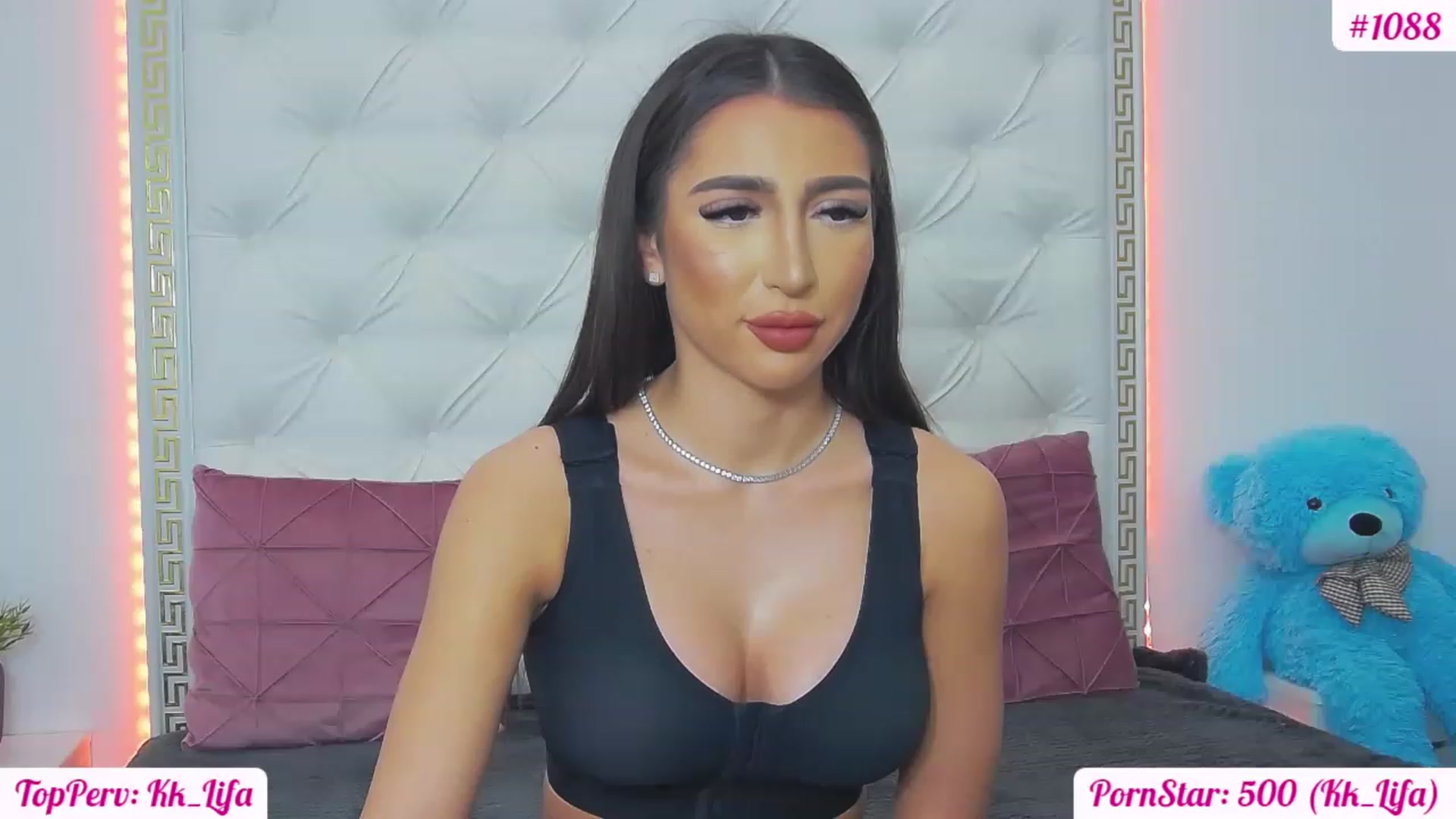 Gallery image thumbnail from KaraKhalifa's myfreecams stream on, 02/22/2023, 15:05 image 18 of 20