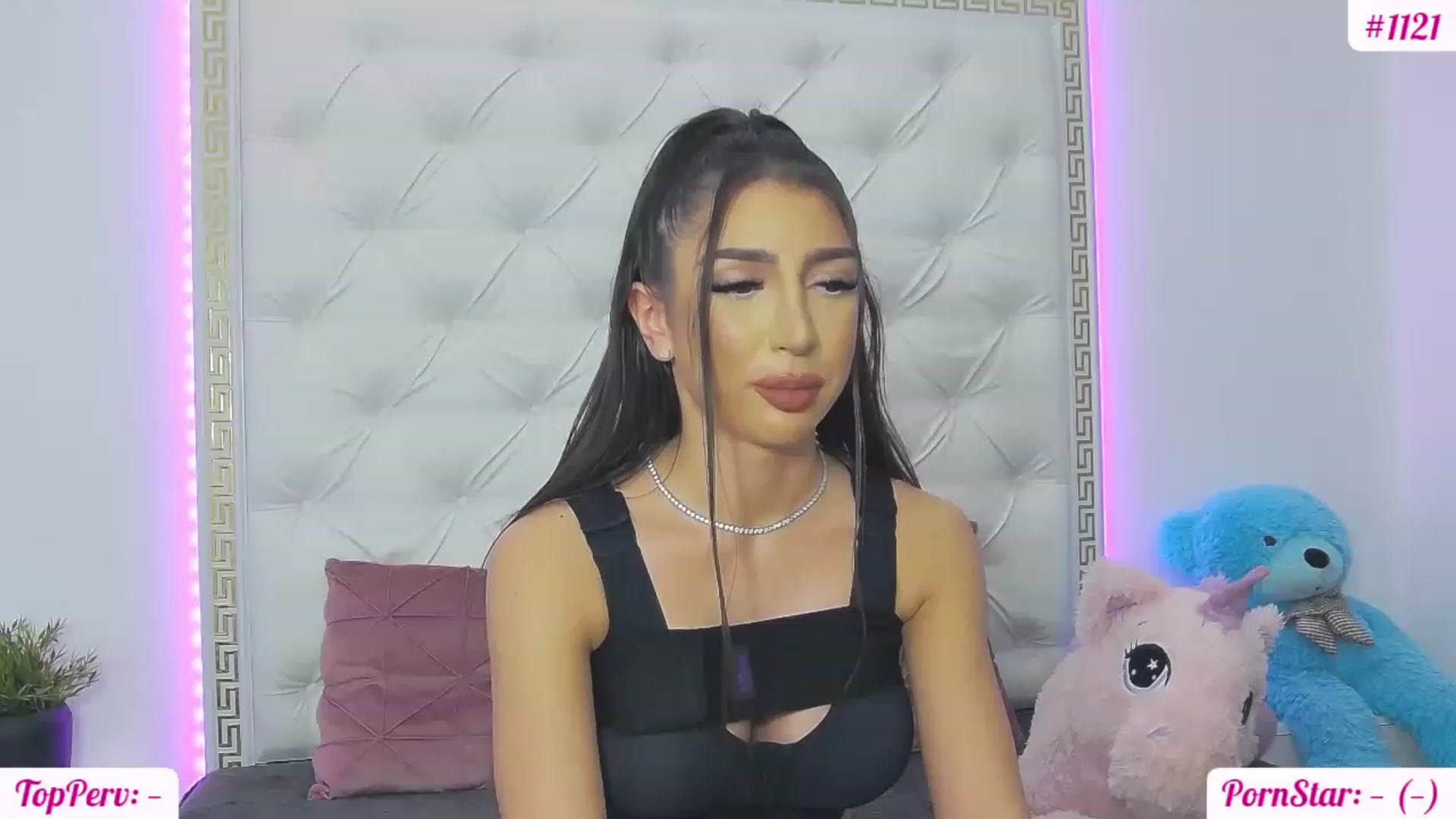 Gallery image thumbnail from KaraKhalifa's myfreecams stream on, 02/23/2023, 13:25 image 19 of 20