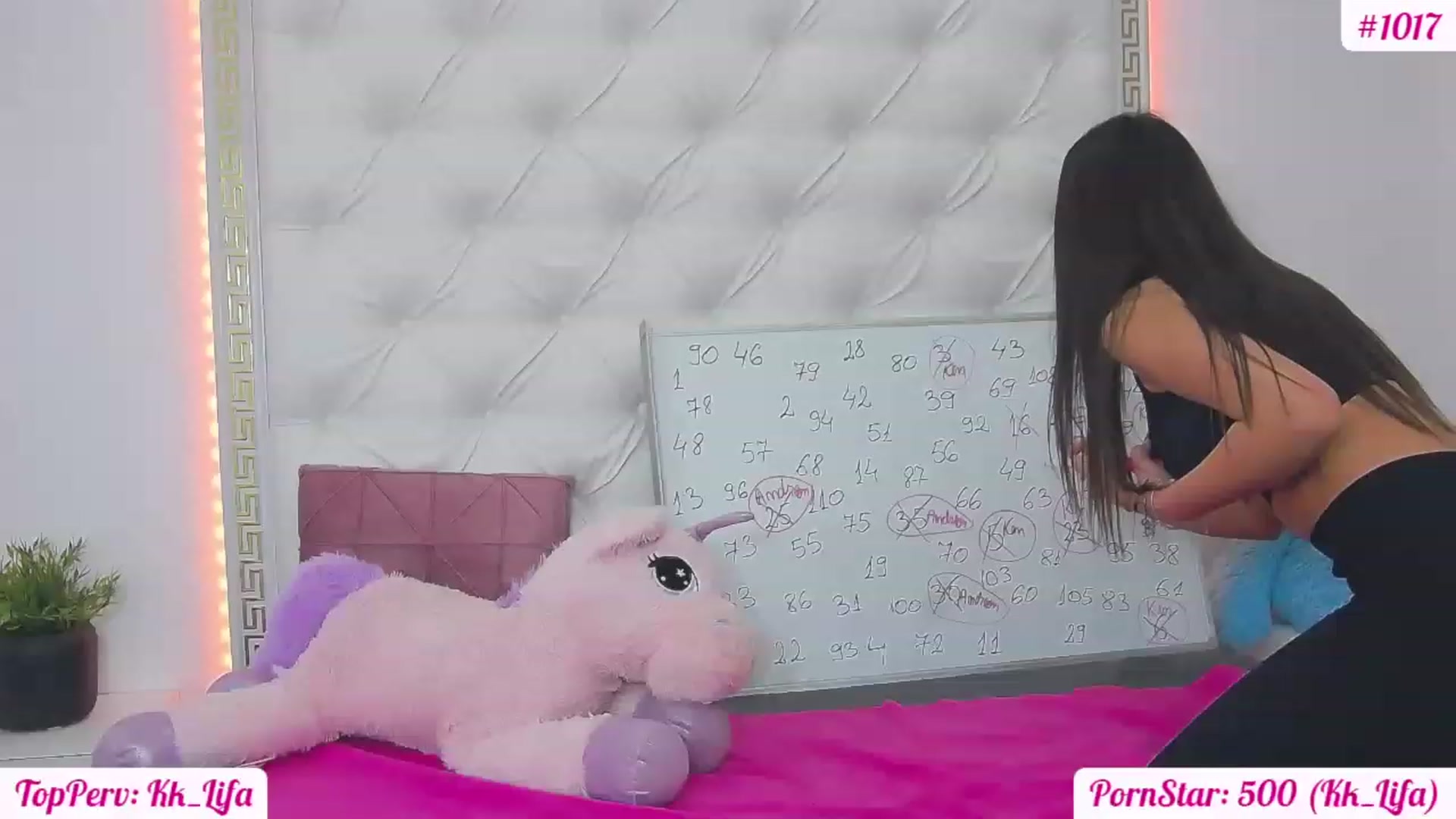 Gallery image thumbnail from KaraKhalifa's myfreecams stream on, 02/24/2023, 18:00 image 17 of 20