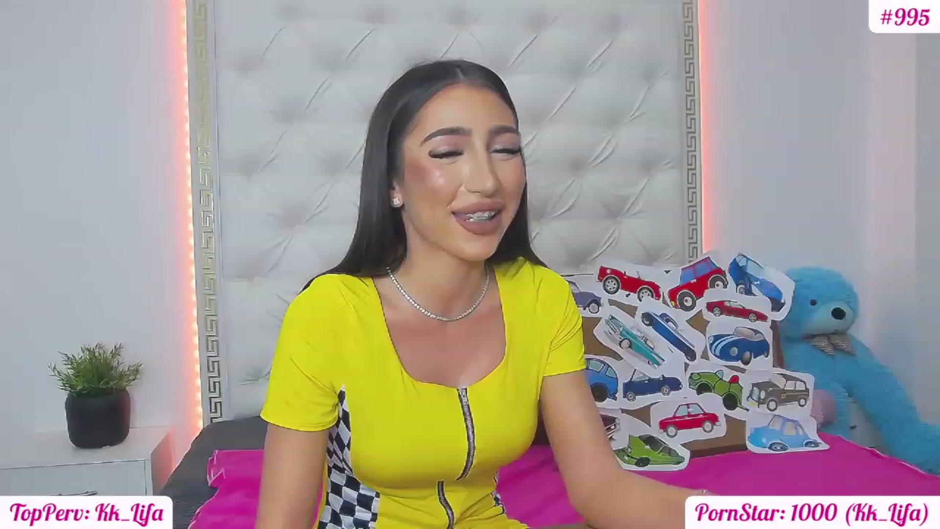 Gallery image thumbnail from KaraKhalifa's myfreecams stream on, 02/25/2023, 17:15 image 6 of 20