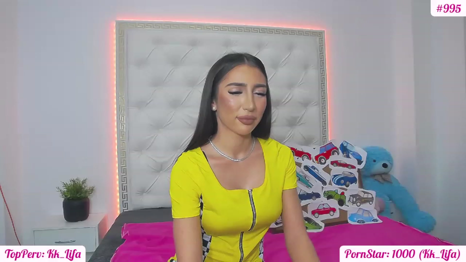 Gallery image thumbnail from KaraKhalifa's myfreecams stream on, 02/25/2023, 17:15 image 4 of 20