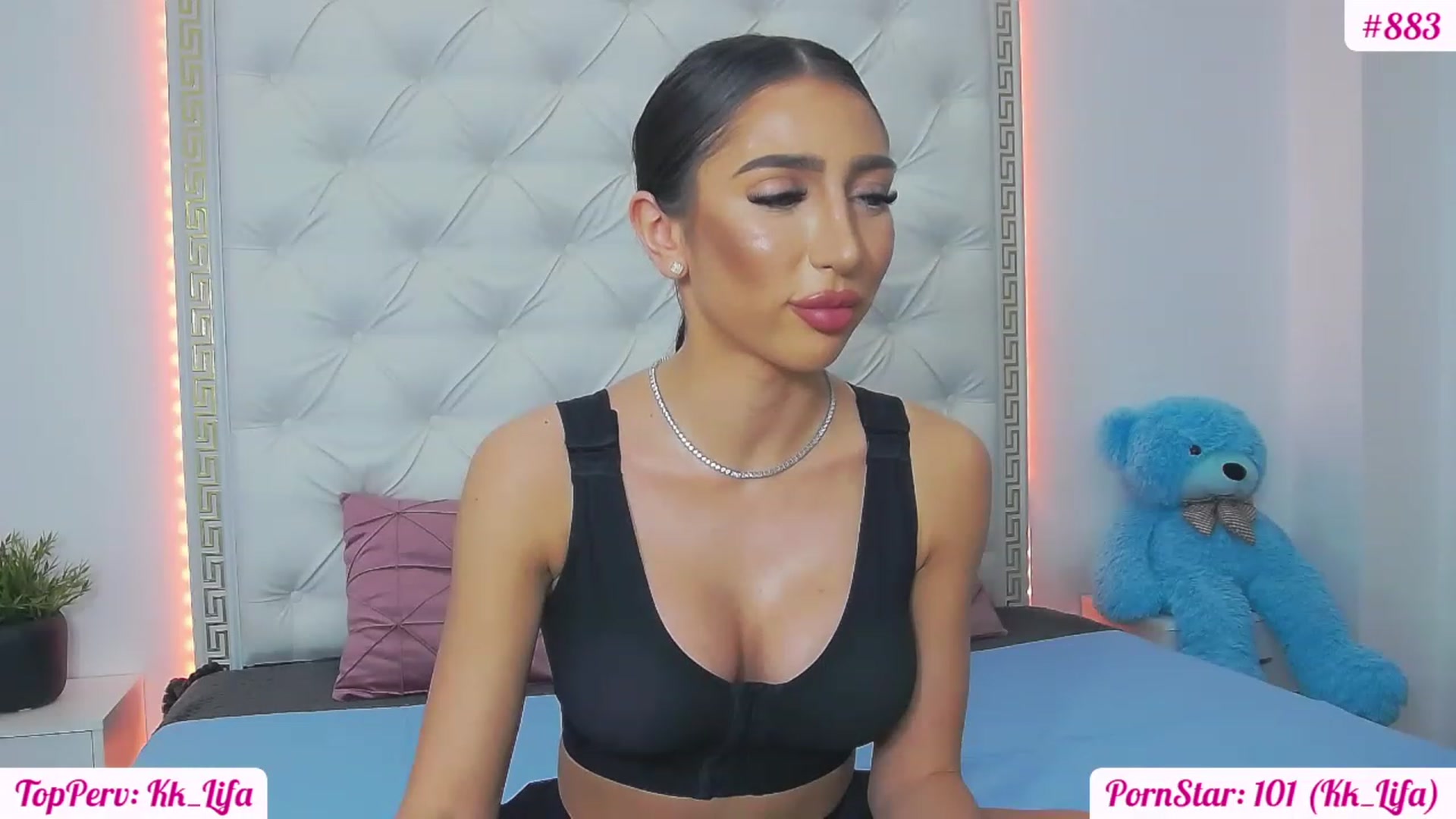 Gallery image thumbnail from KaraKhalifa's myfreecams stream on, 02/27/2023, 20:21 image 15 of 20