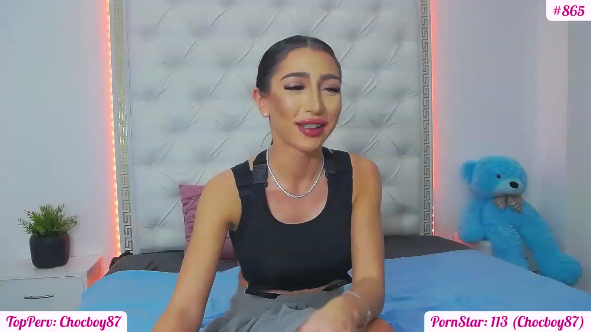 Gallery image thumbnail from KaraKhalifa's myfreecams stream on, 02/28/2023, 16:23 image 1 of 20