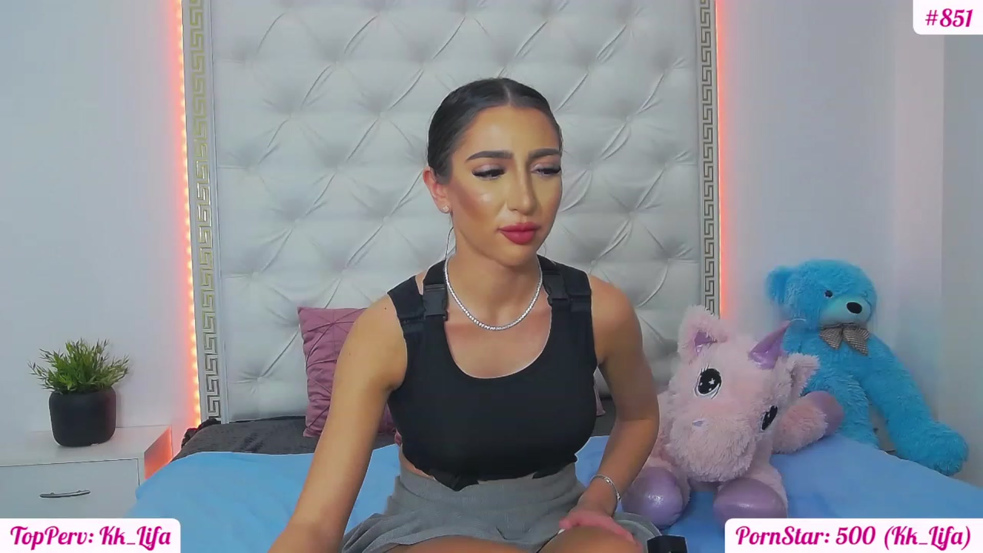 Gallery image thumbnail from KaraKhalifa's myfreecams stream on, 02/28/2023, 16:23 image 15 of 20