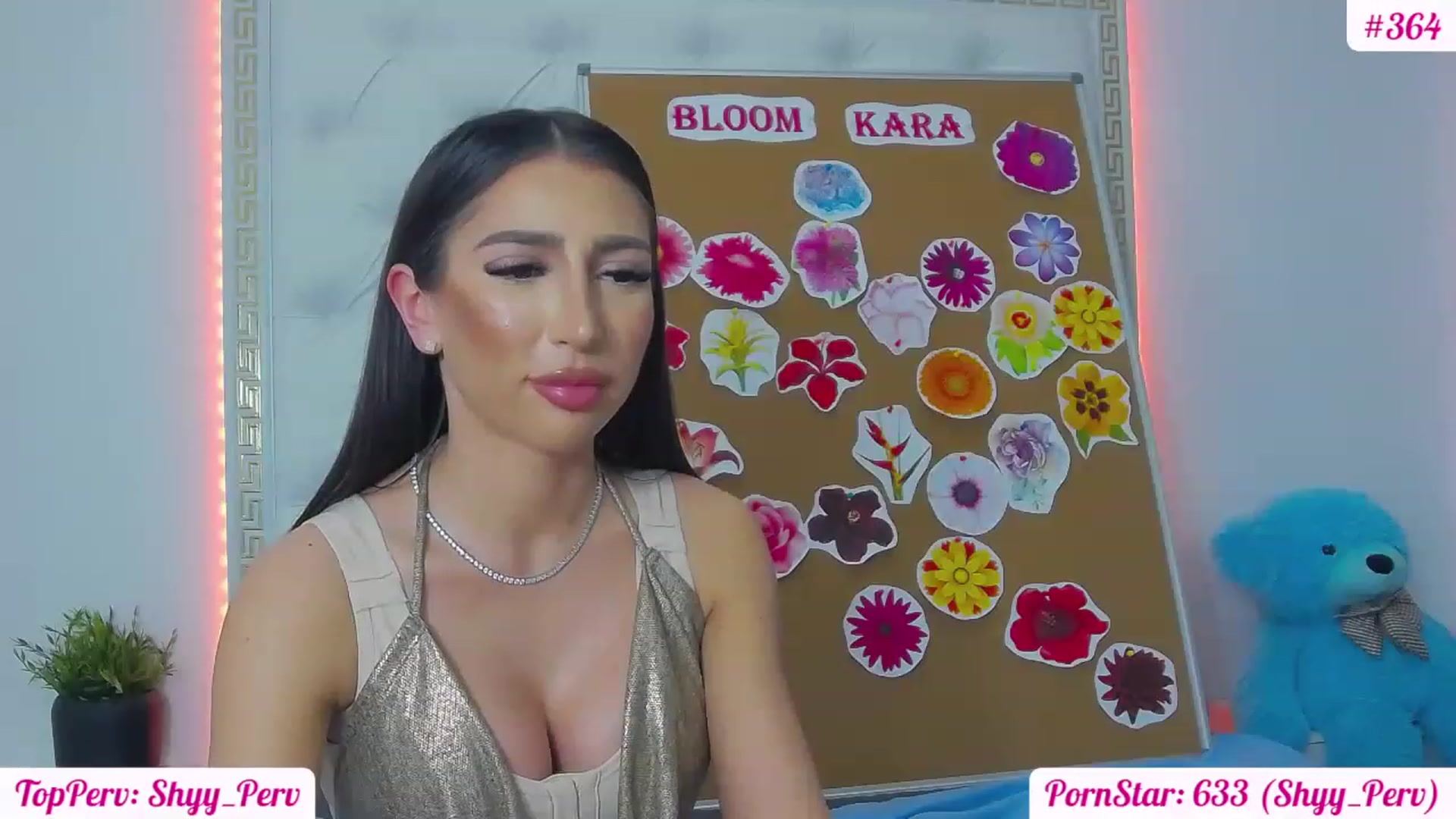 Gallery image thumbnail from KaraKhalifa's myfreecams stream on, 03/02/2023, 17:05 image 9 of 20