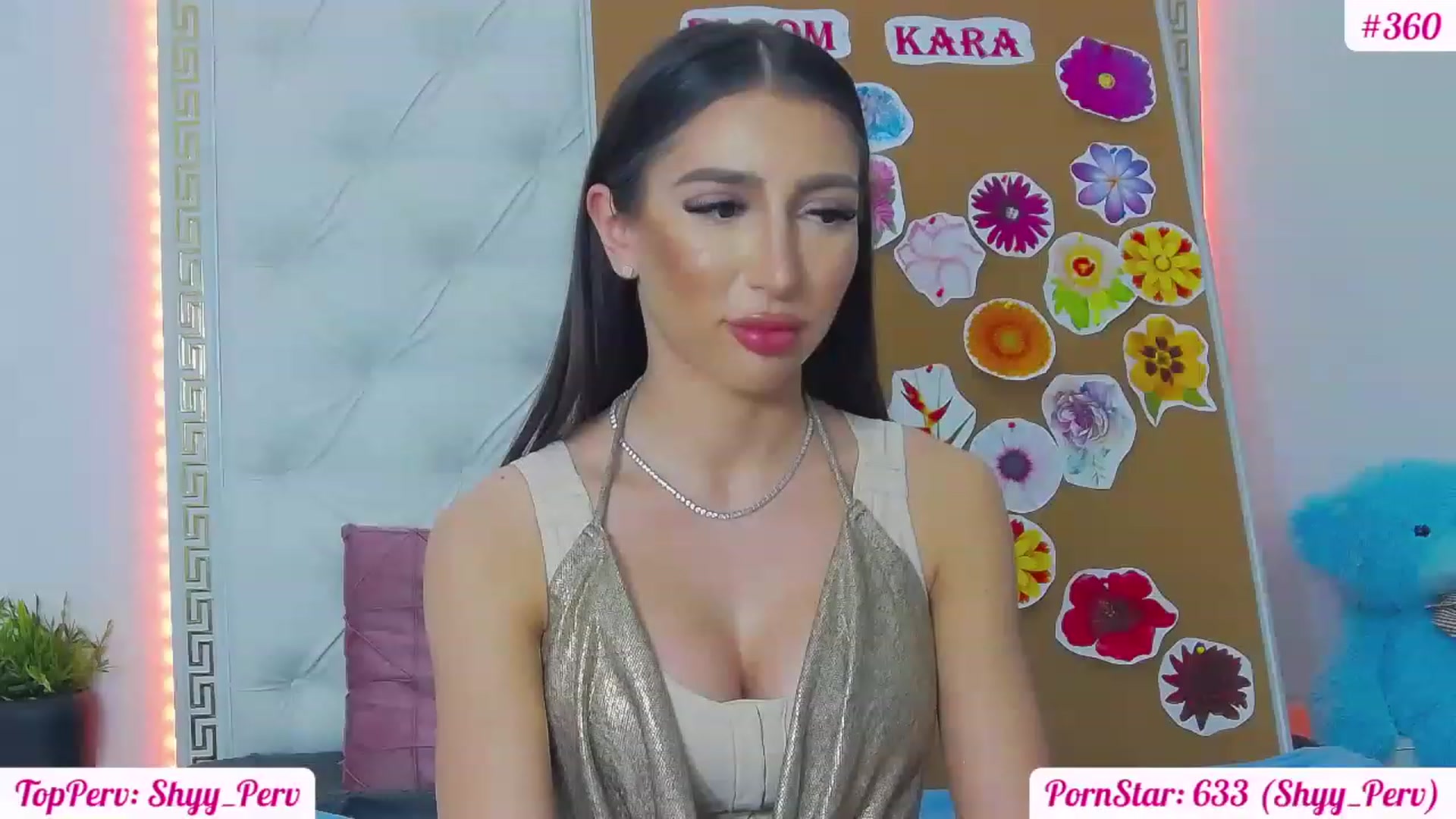 Gallery image thumbnail from KaraKhalifa's myfreecams stream on, 03/02/2023, 19:23 image 2 of 20