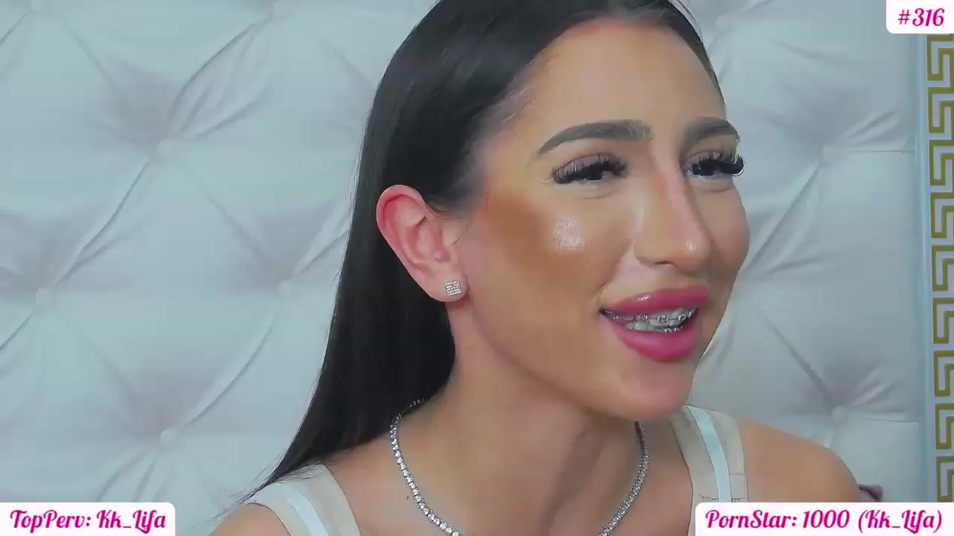 Gallery image thumbnail from KaraKhalifa's myfreecams stream on, 03/15/2023, 19:44 image 6 of 20
