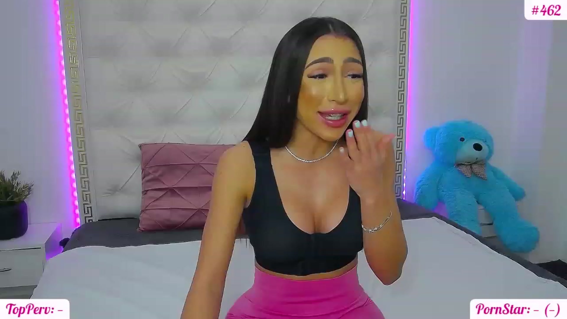 Gallery image thumbnail from KaraKhalifa's myfreecams stream on, 03/21/2023, 15:53 image 9 of 20
