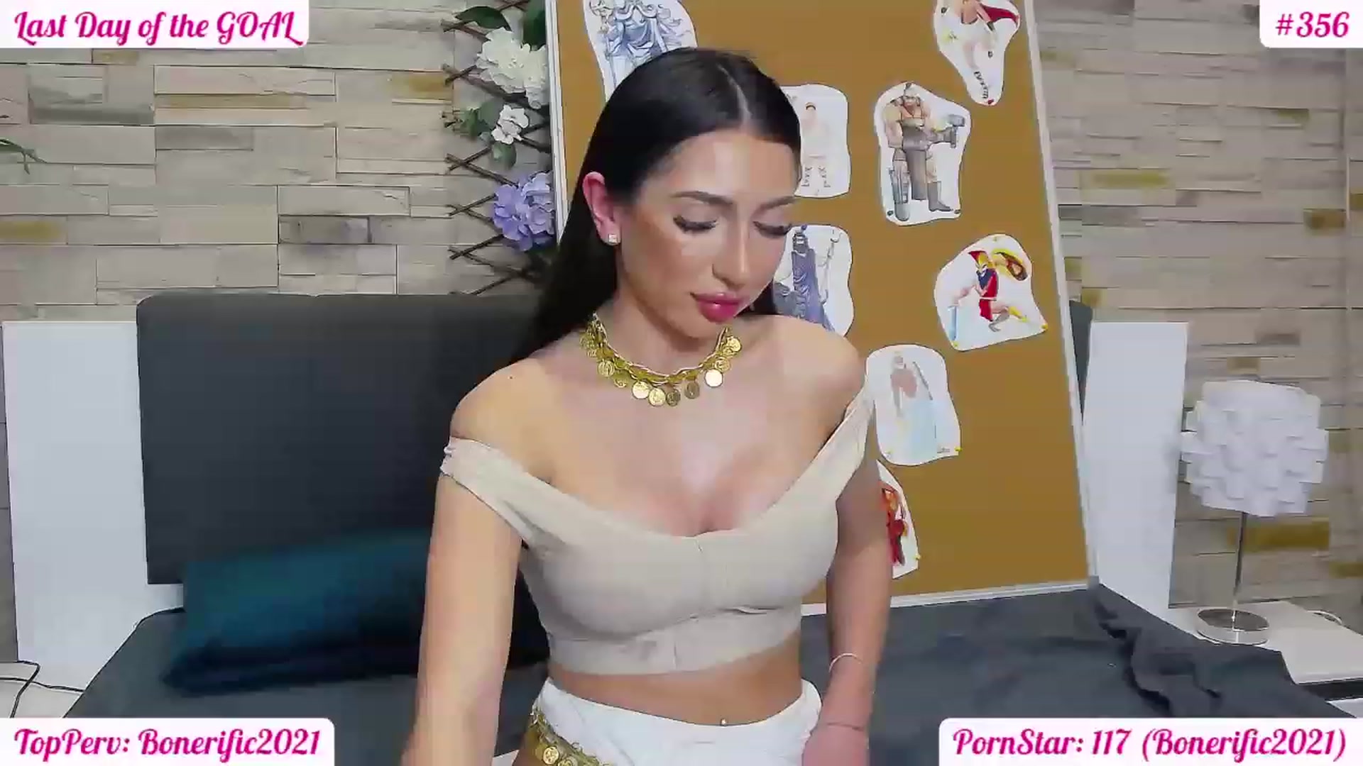 Gallery image thumbnail from KaraKhalifa's myfreecams stream on, 03/26/2023, 18:17 image 15 of 20