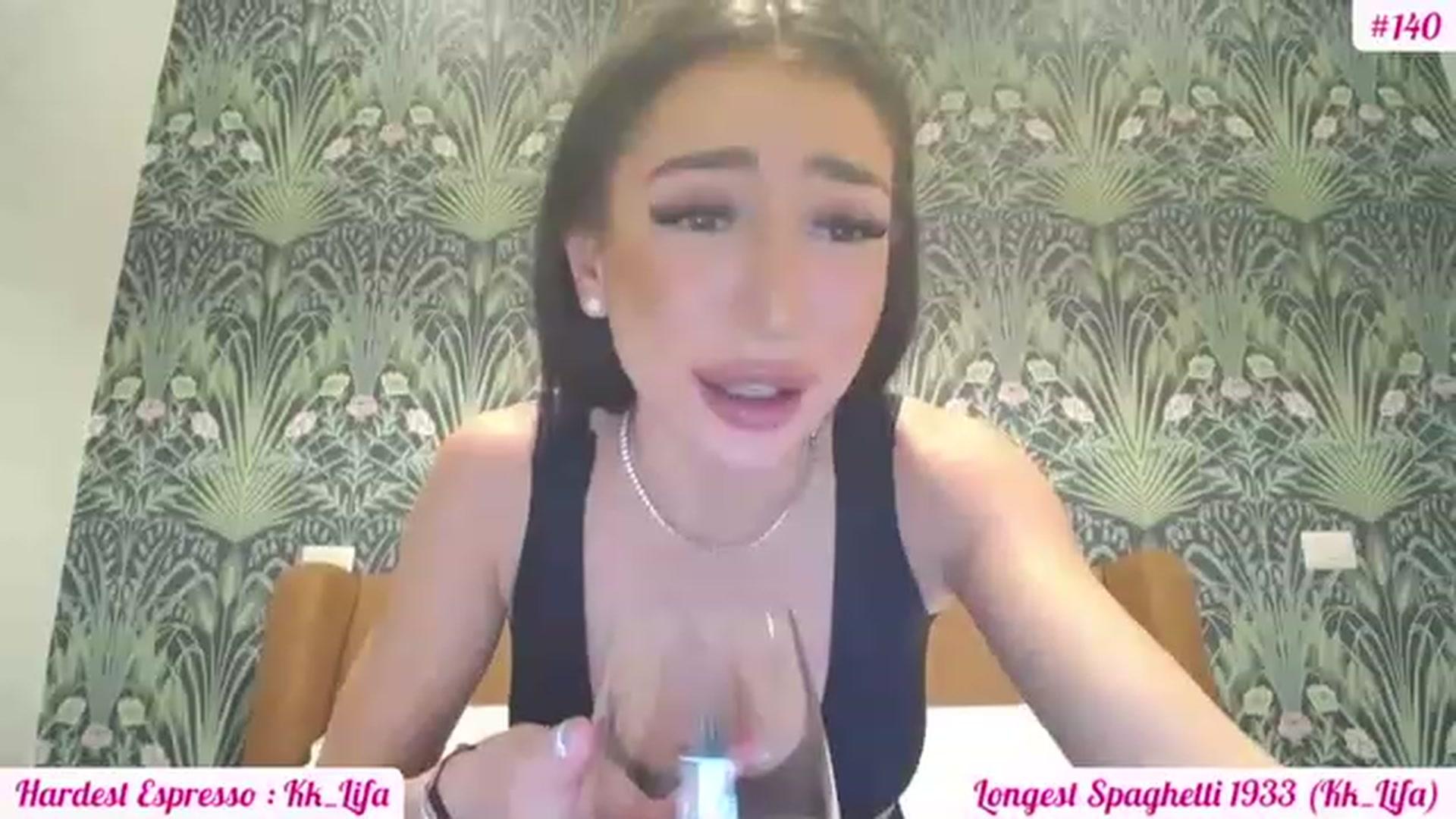 Gallery image thumbnail from KaraKhalifa's myfreecams stream on, 04/02/2023, 24:03 image 8 of 20