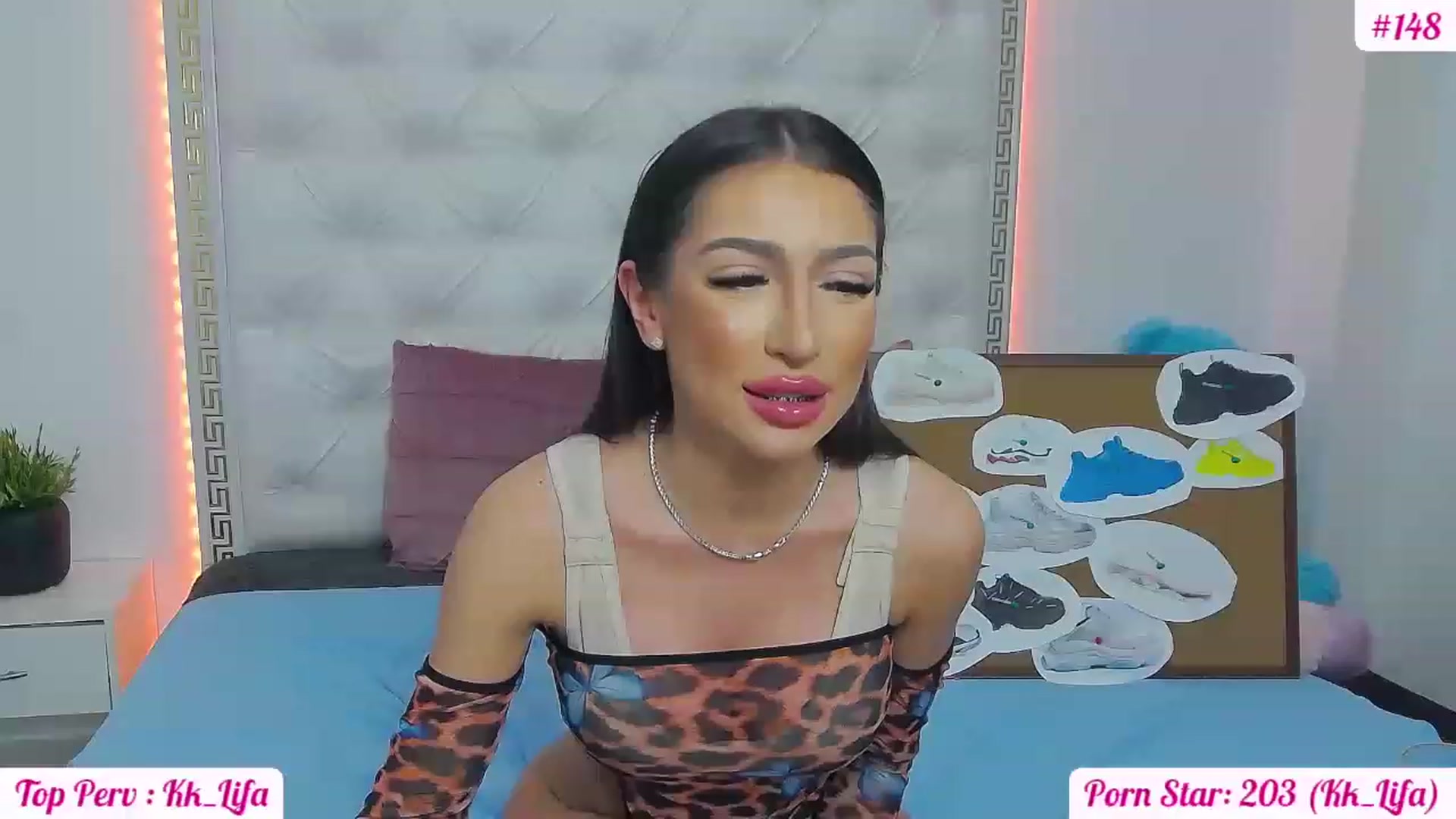 Gallery image thumbnail from KaraKhalifa's myfreecams stream on, 04/06/2023, 16:07 image 8 of 20