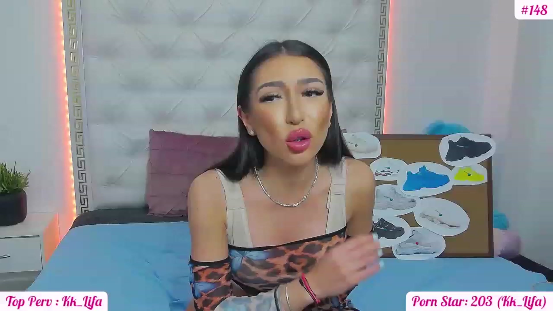 Gallery image thumbnail from KaraKhalifa's myfreecams stream on, 04/06/2023, 16:07 image 7 of 20