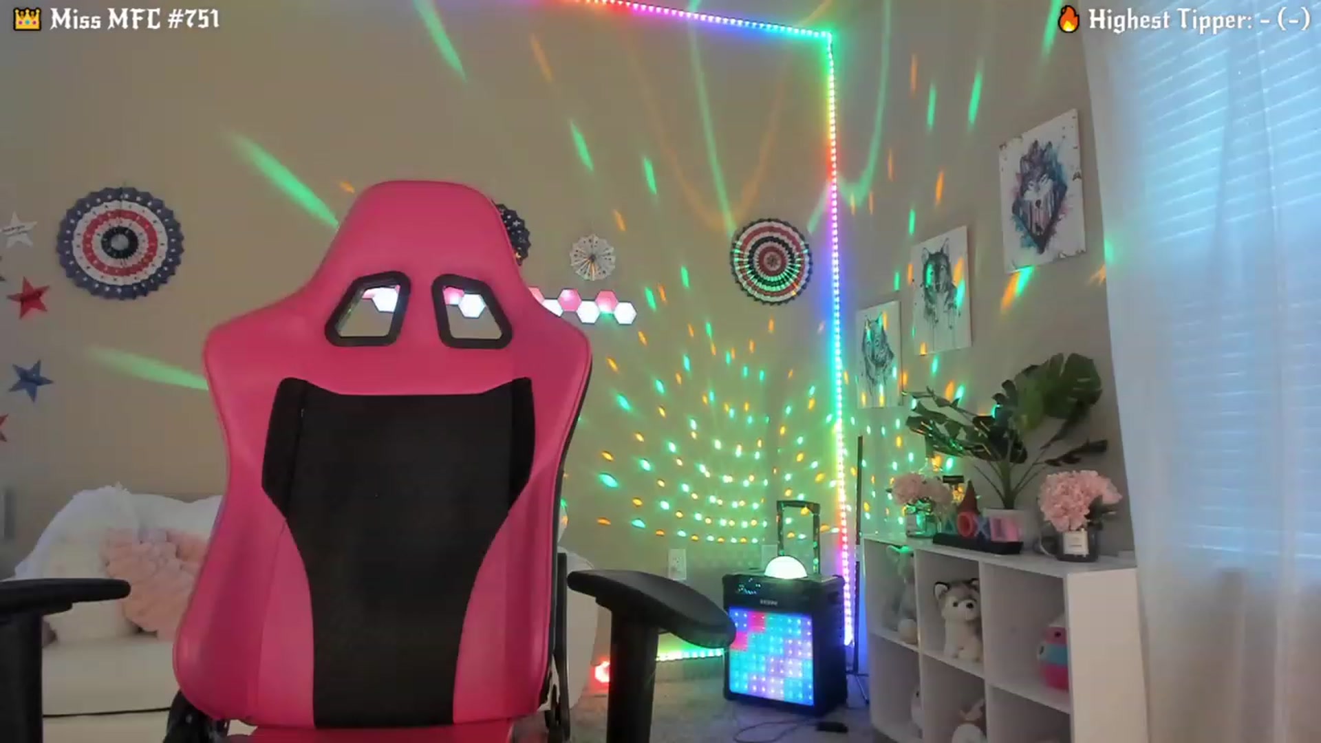 Gallery image thumbnail from KaraRaven's myfreecams stream on, 07/25/2023, 24:31 image 18 of 20