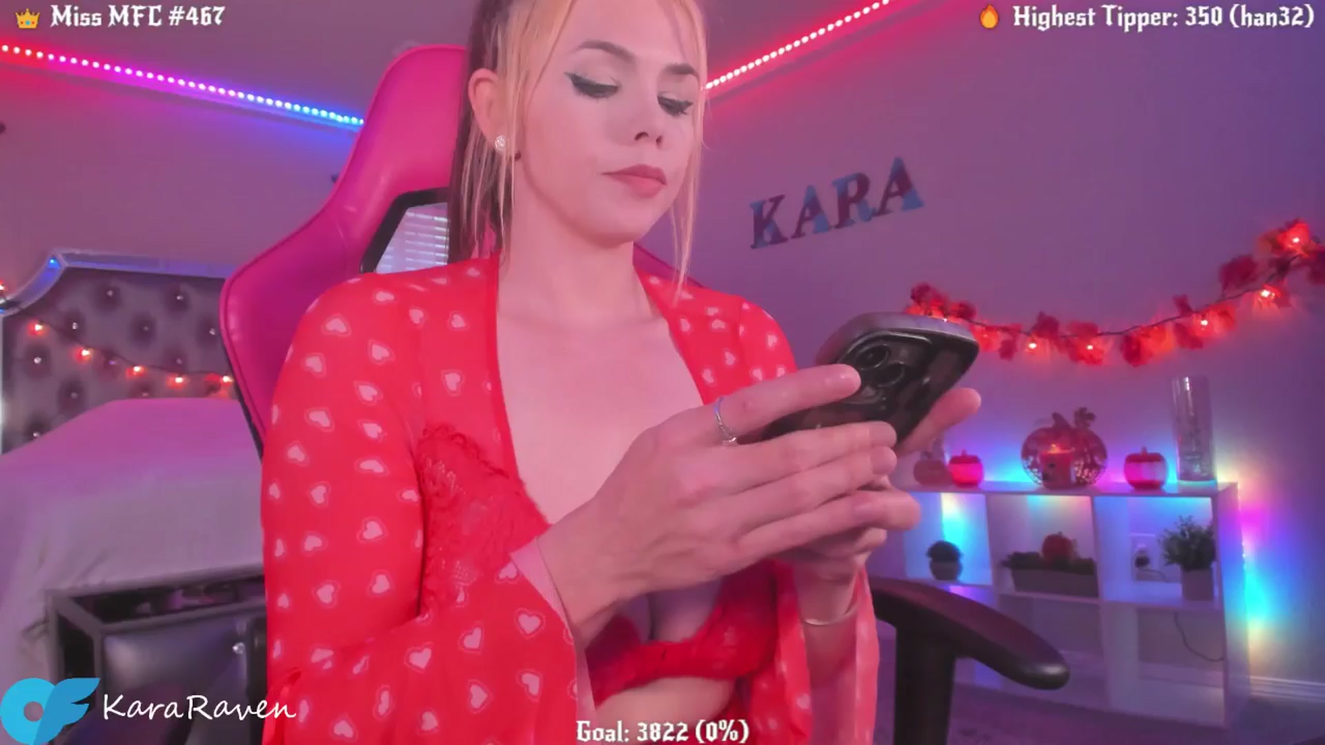 Gallery image thumbnail from KaraRaven's myfreecams stream on, 08/27/2024, 23:41 image 16 of 20