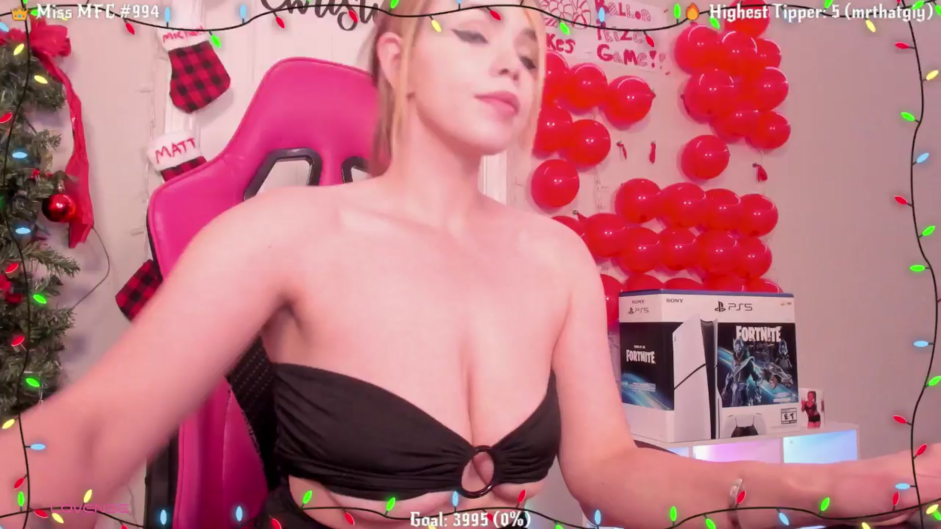 Gallery image thumbnail from KaraRaven's myfreecams stream on, 12/30/2024, 05:06 image 3 of 20