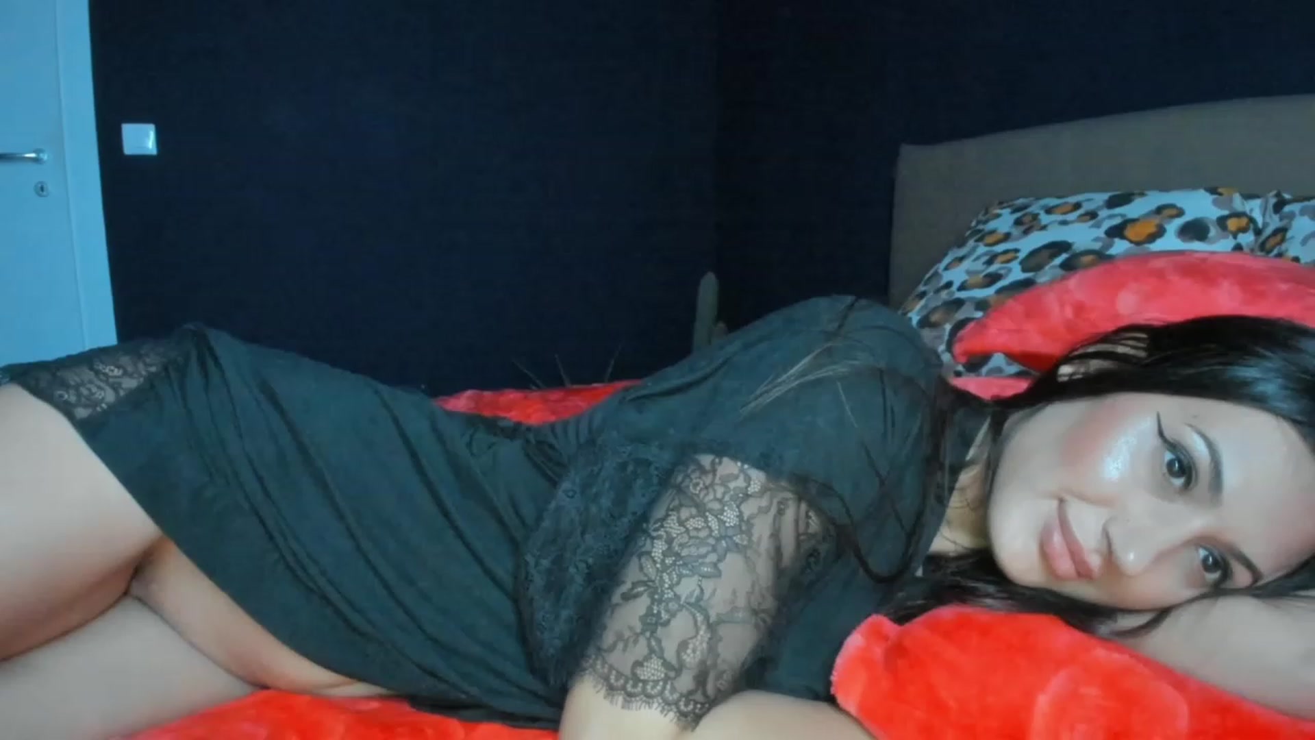 Gallery image thumbnail from Karah_Mel's myfreecams stream on, 11/14/2022, 21:29 image 15 of 20