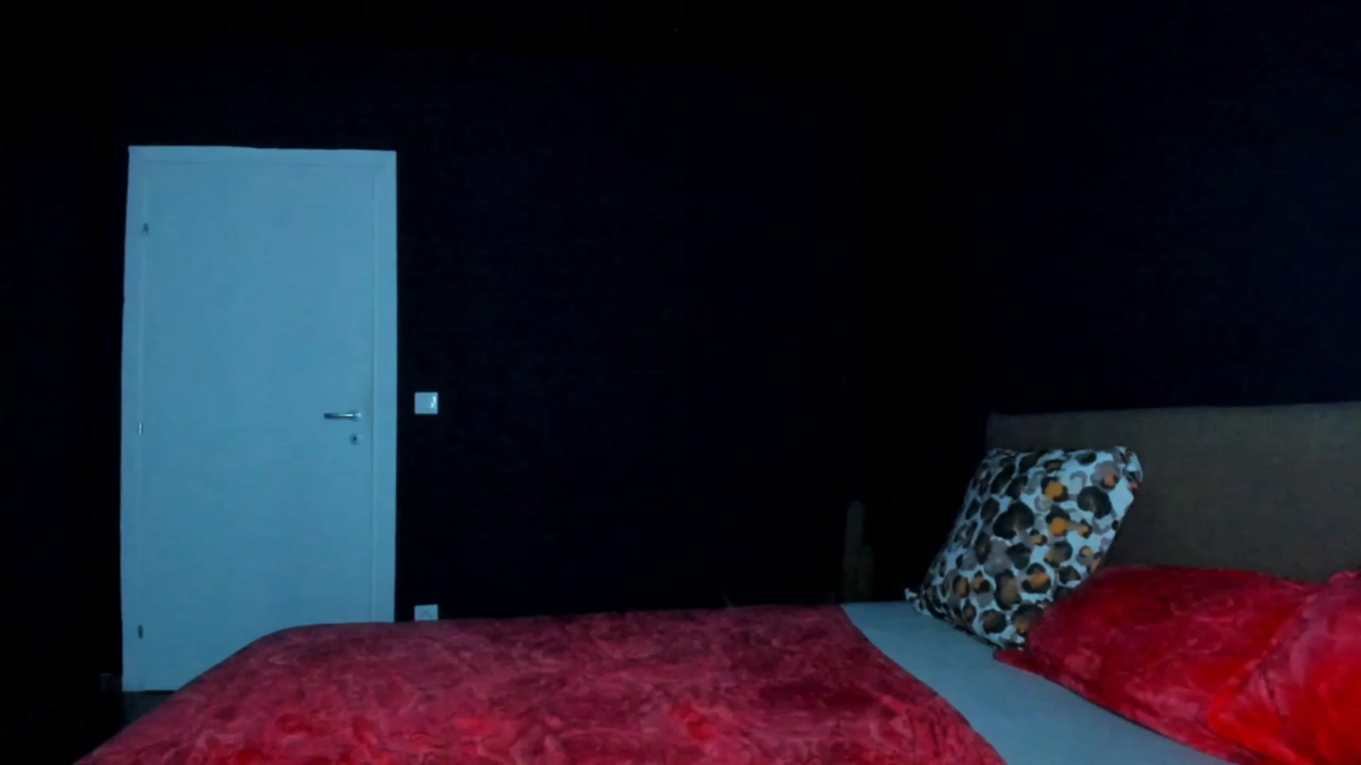 Gallery image thumbnail from Karah_Mel's myfreecams stream on, 11/18/2022, 02:19 image 11 of 20