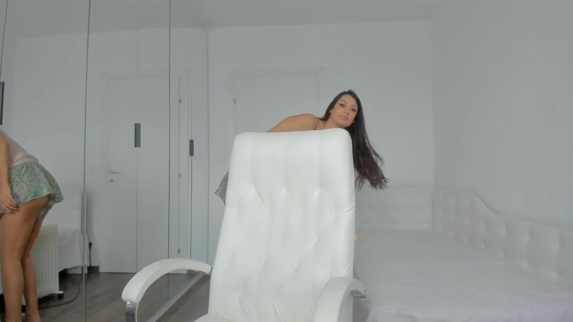 Gallery image thumbnail from Karah_Mel's myfreecams stream on, 11/25/2022, 14:58 image 4 of 20