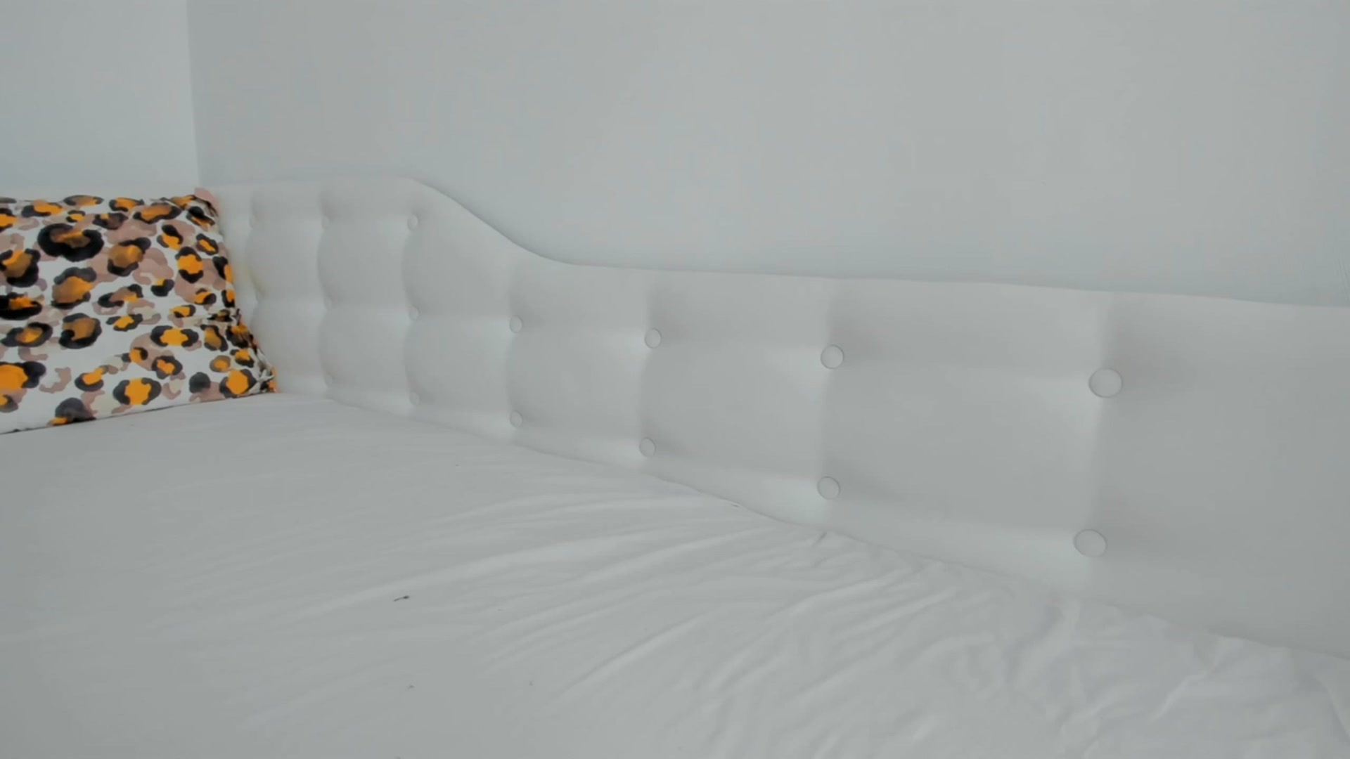 Gallery image thumbnail from Karah_Mel's myfreecams stream on, 11/26/2022, 09:17 image 4 of 20