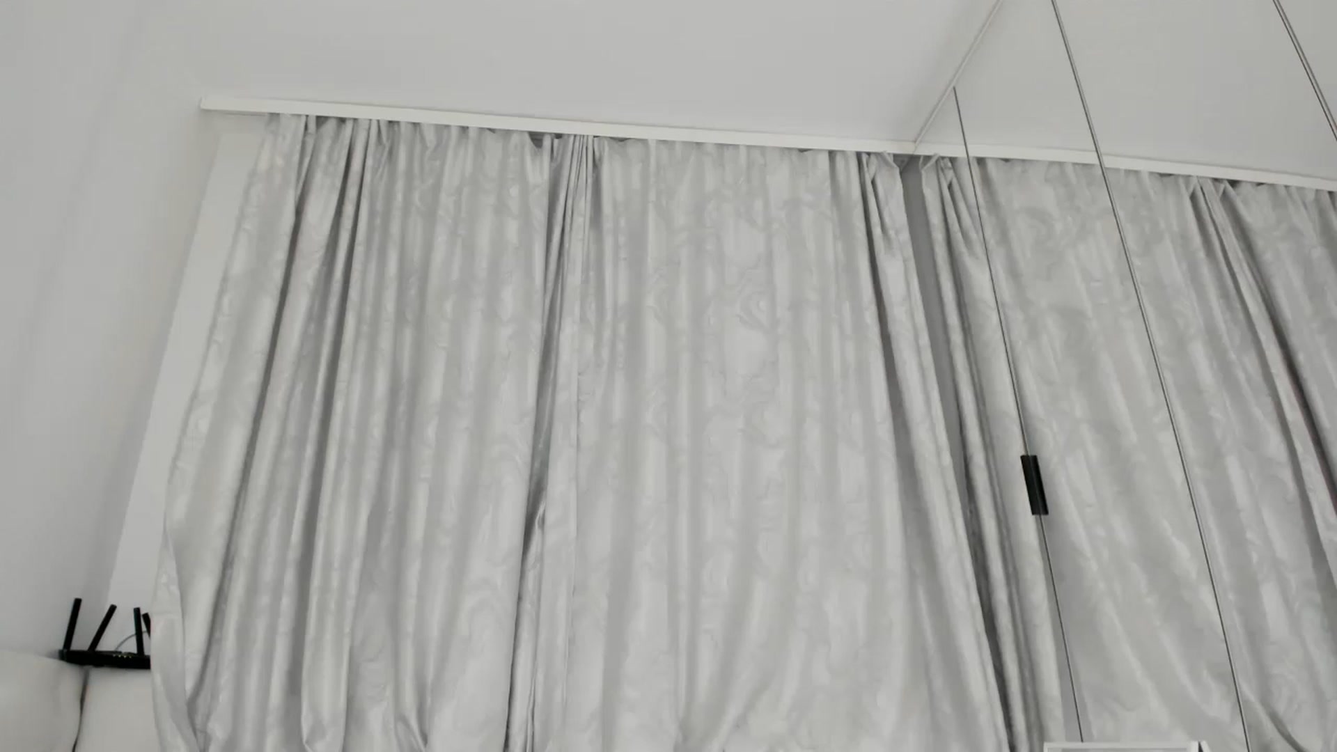 Gallery image thumbnail from Karah_Mel's myfreecams stream on, 12/17/2022, 24:31 image 19 of 20