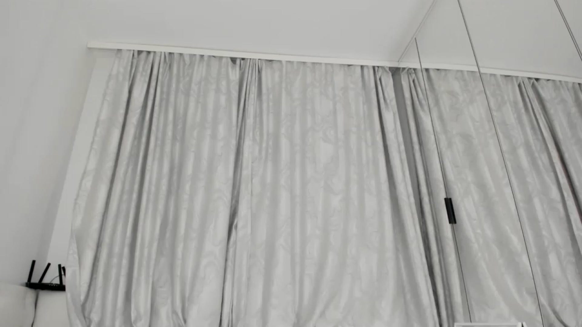 Gallery image thumbnail from Karah_Mel's myfreecams stream on, 12/17/2022, 24:31 image 15 of 20