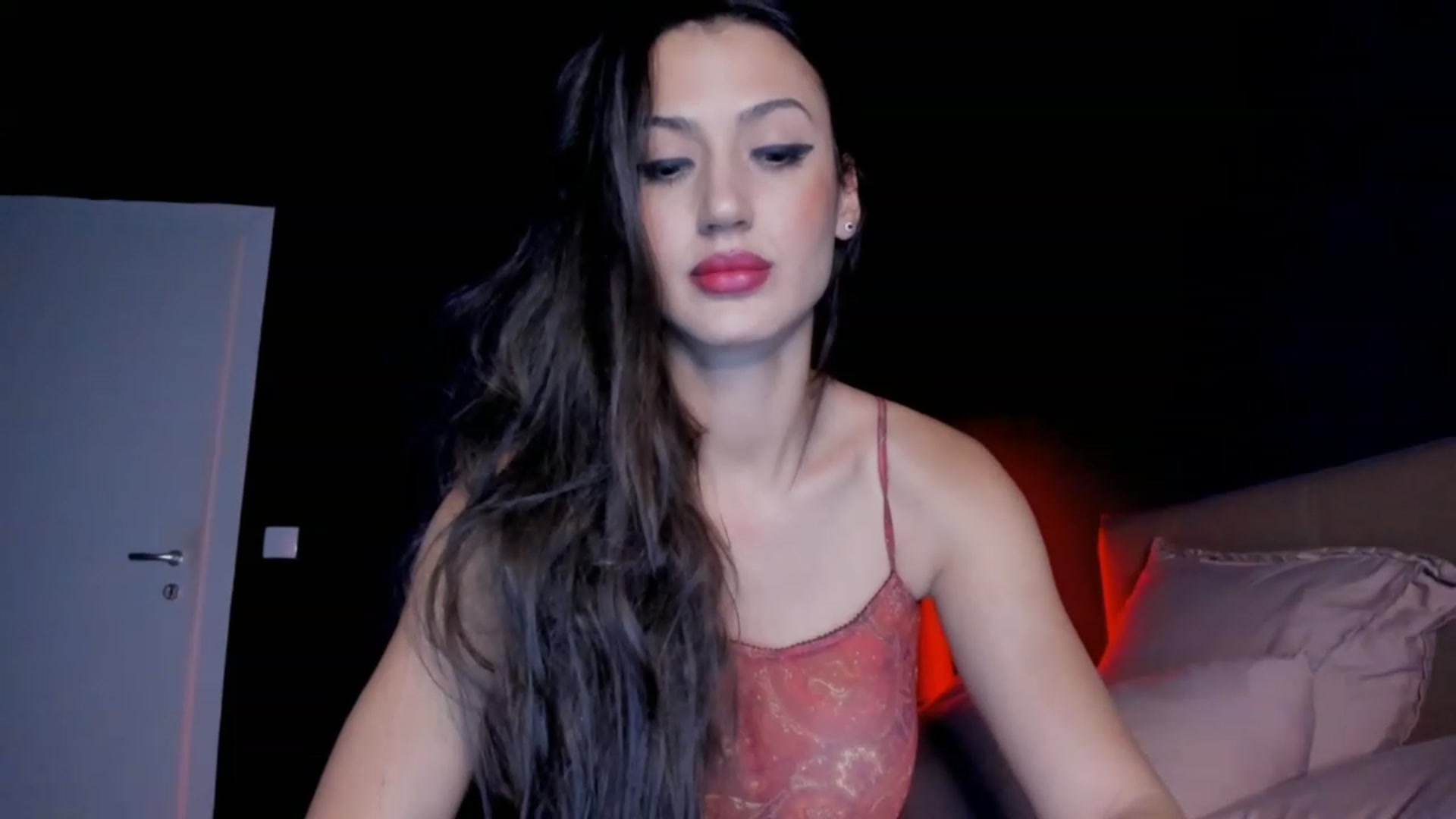 Gallery image thumbnail from Karah_Mel's myfreecams stream on, 12/23/2022, 06:59 image 8 of 20