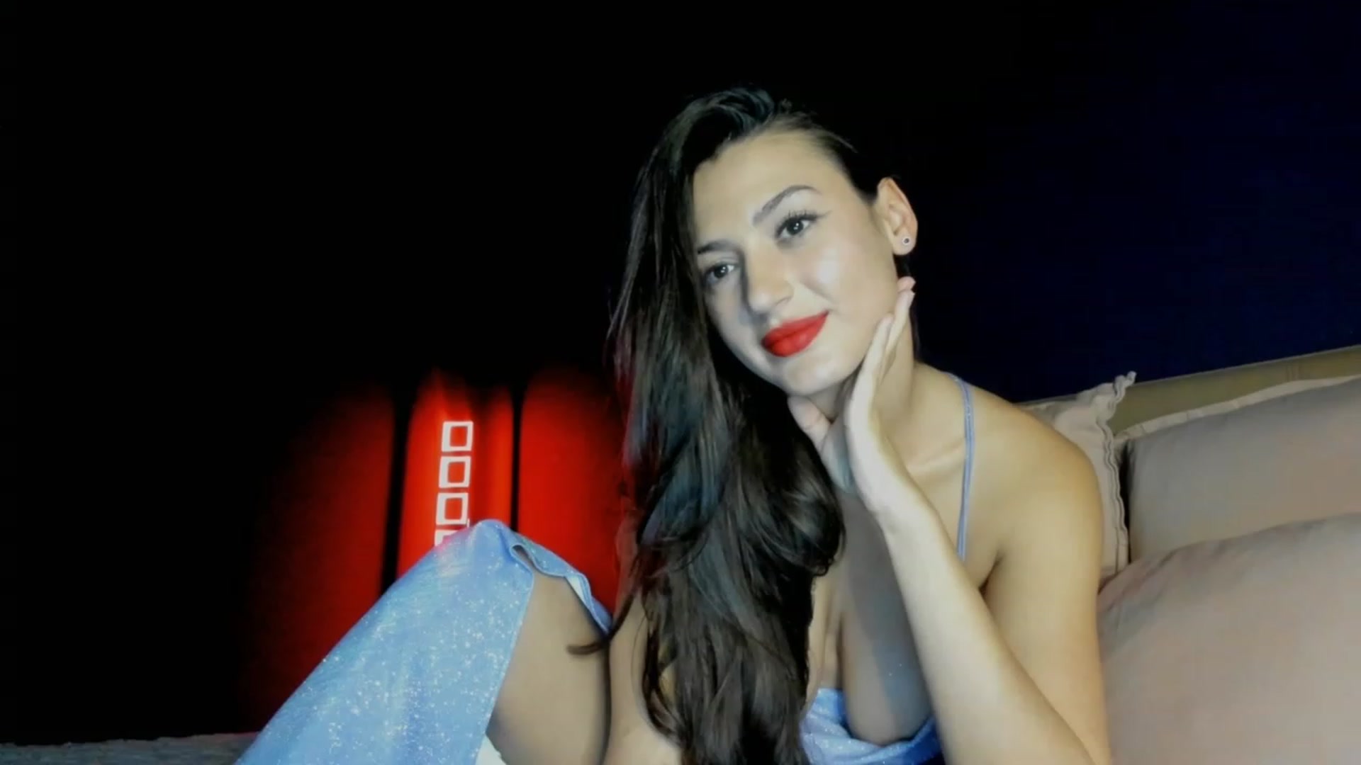 Gallery image thumbnail from Karah_Mel's myfreecams stream on, 01/01/2023, 17:00 image 1 of 20
