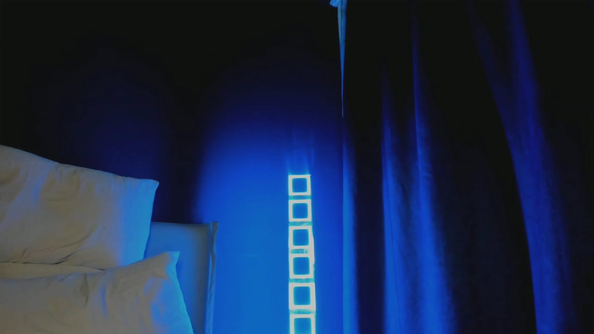 Gallery image thumbnail from Karah_Mel's myfreecams stream on, 01/18/2023, 03:16 image 9 of 20