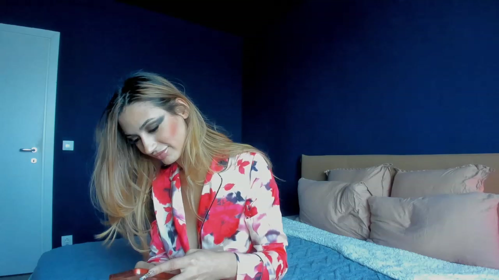 Gallery image thumbnail from Karah_Mel's myfreecams stream on, 02/09/2023, 07:53 image 14 of 20