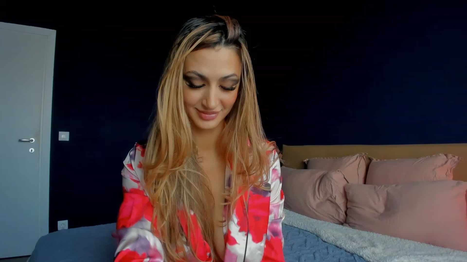 Gallery image thumbnail from Karah_Mel's myfreecams stream on, 02/09/2023, 07:53 image 6 of 20