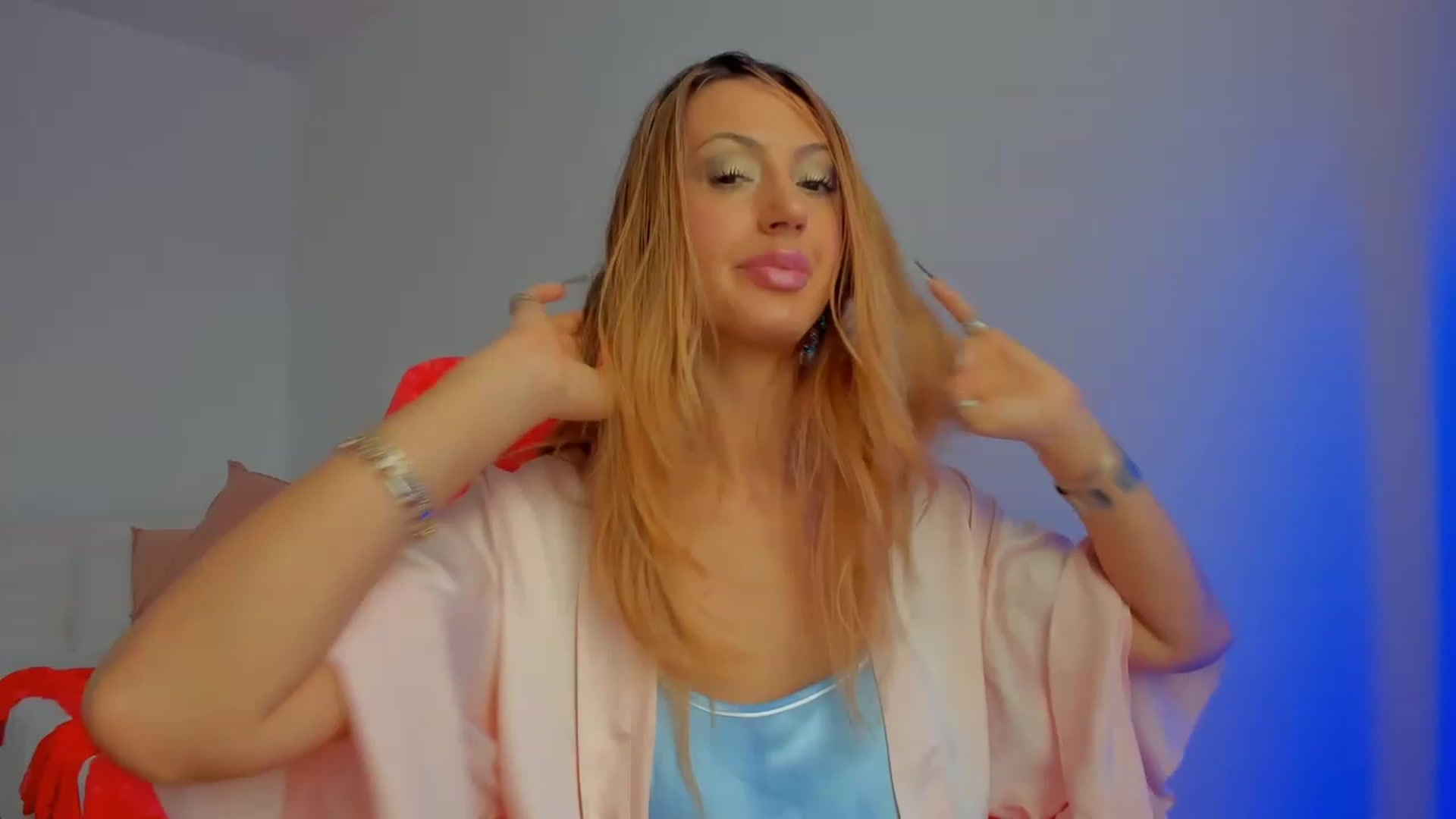 Gallery image thumbnail from Karah_Mel's myfreecams stream on, 02/17/2023, 12:59 image 9 of 20