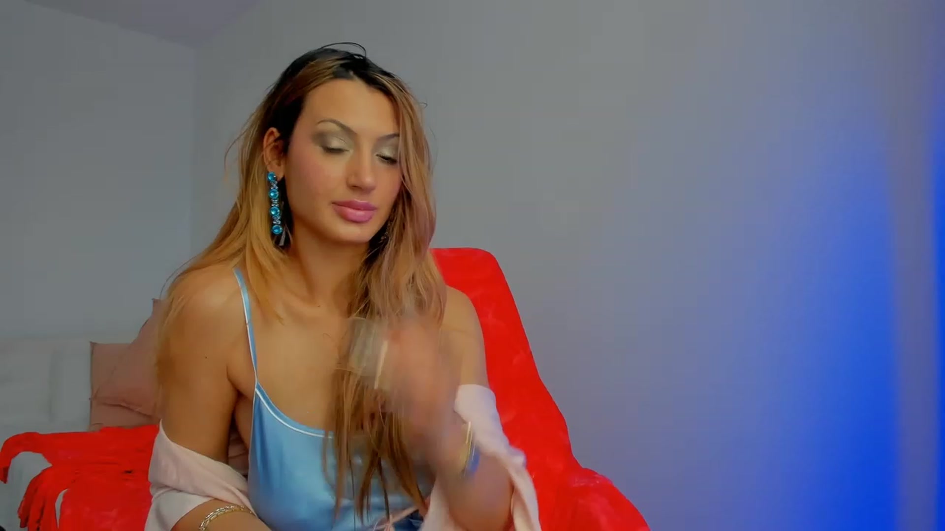 Gallery image thumbnail from Karah_Mel's myfreecams stream on, 02/17/2023, 12:59 image 12 of 20