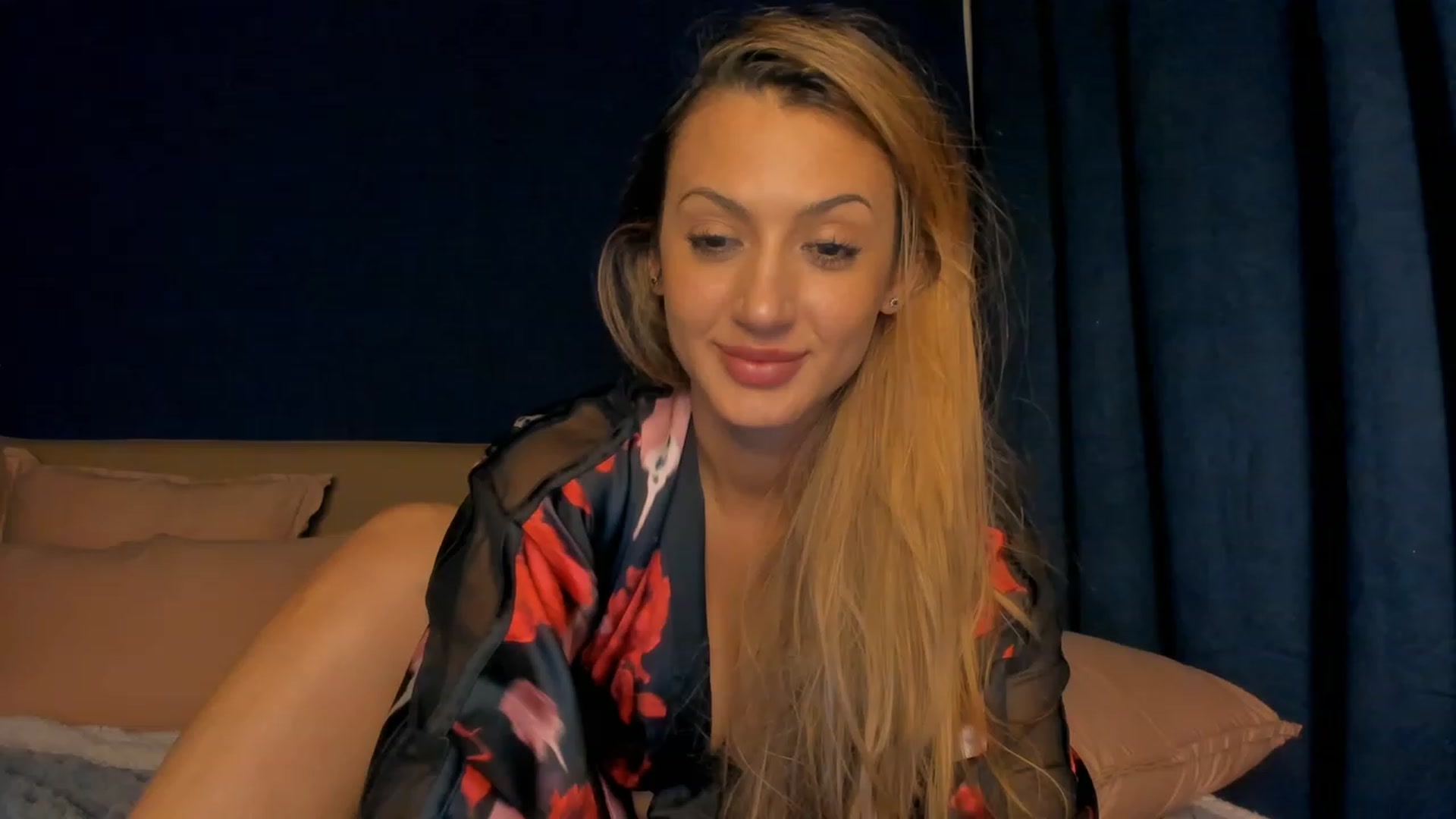 Gallery image thumbnail from Karah_Mel's myfreecams stream on, 02/28/2023, 01:58 image 10 of 20