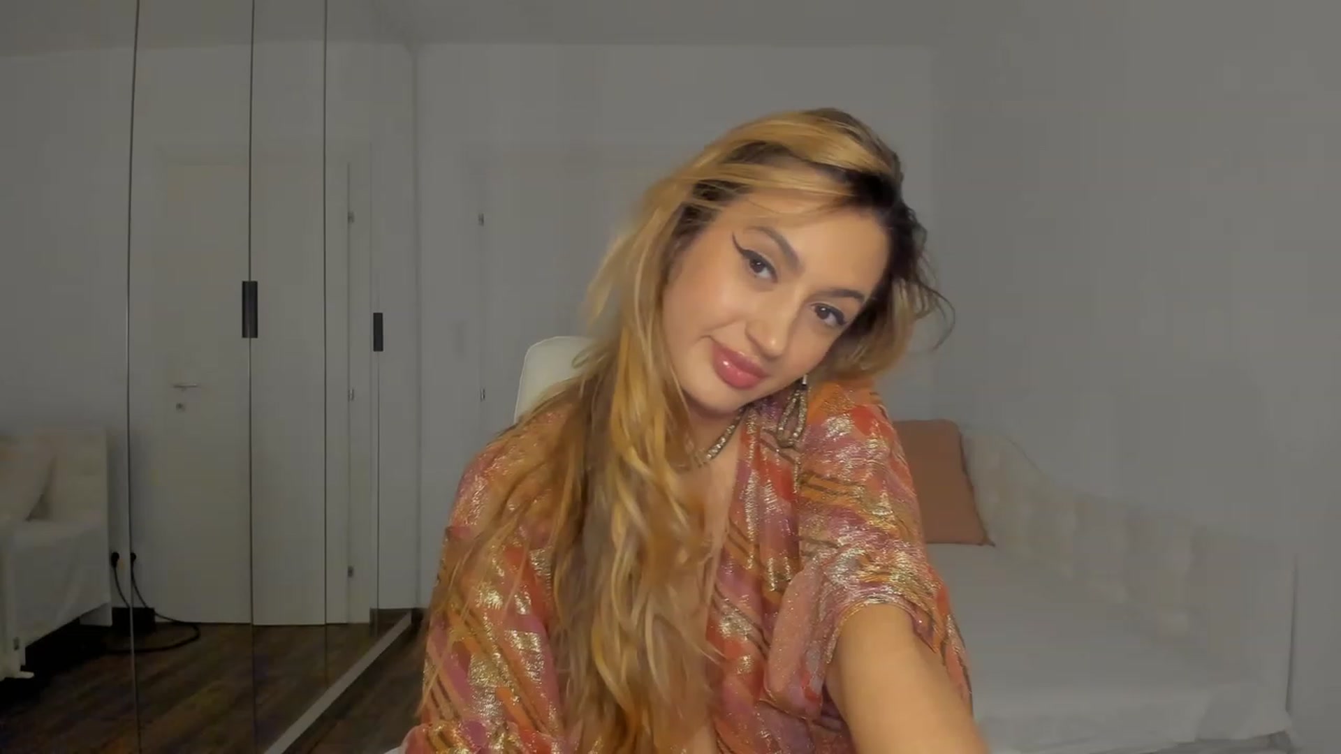 Gallery image thumbnail from Karah_Mel's myfreecams stream on, 04/03/2023, 21:26 image 5 of 20