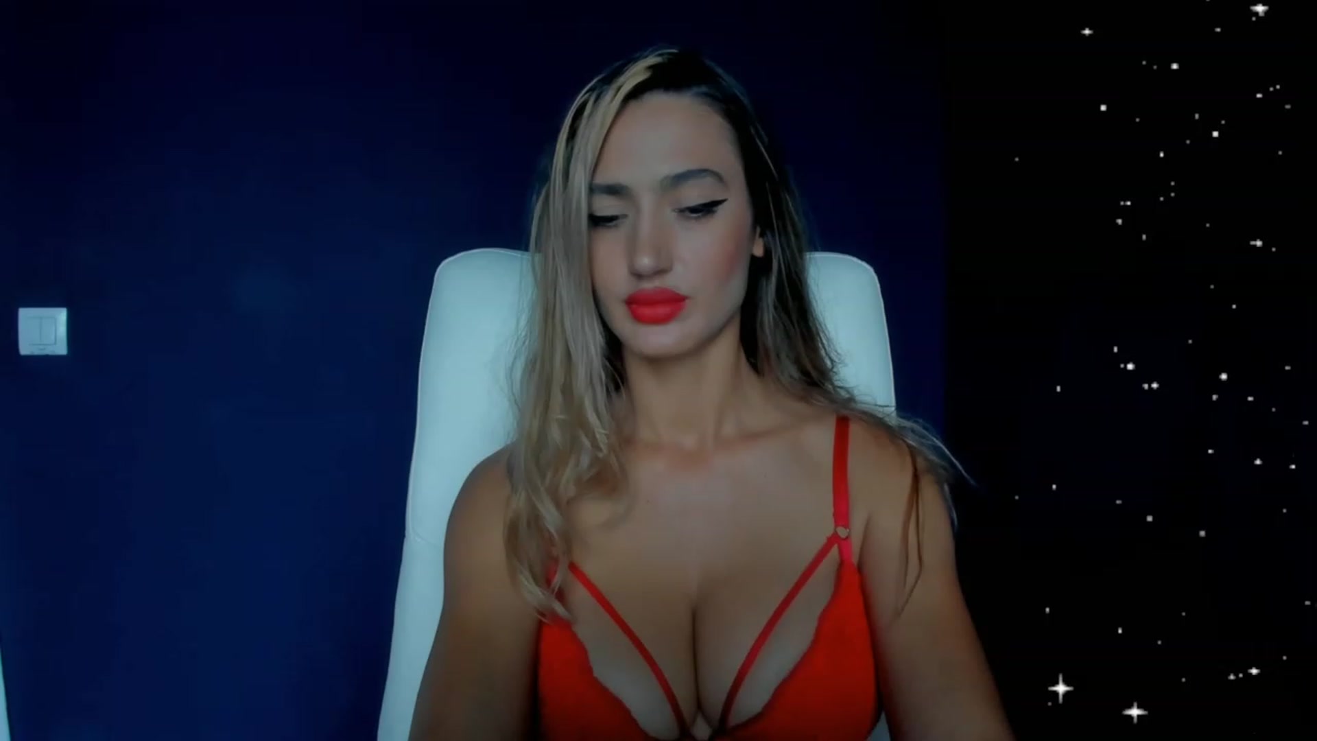 Gallery image thumbnail from Karah_Mel's myfreecams stream on, 07/29/2023, 12:45 image 18 of 20
