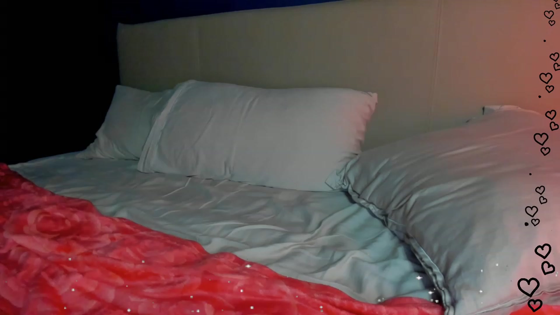 Gallery image thumbnail from Karah_Mel's myfreecams stream on, 08/16/2023, 20:15 image 16 of 20