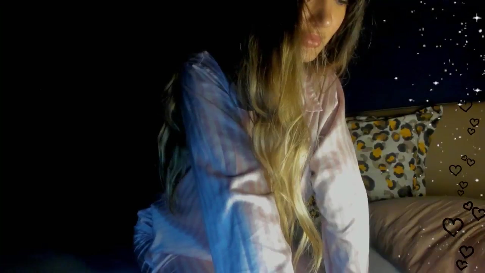 Gallery image thumbnail from Karah_Mel's myfreecams stream on, 05/14/2024, 02:53 image 8 of 20